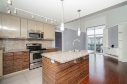 419-12039 64 Avenue Surrey, BC V3W 0R7