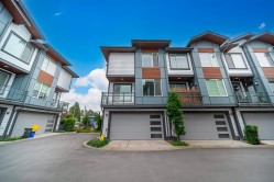 6-20763 76 Avenue Langley, BC V2Y 3N8