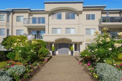 303-1441 Blackwood Street White Rock, BC V4B 3V6