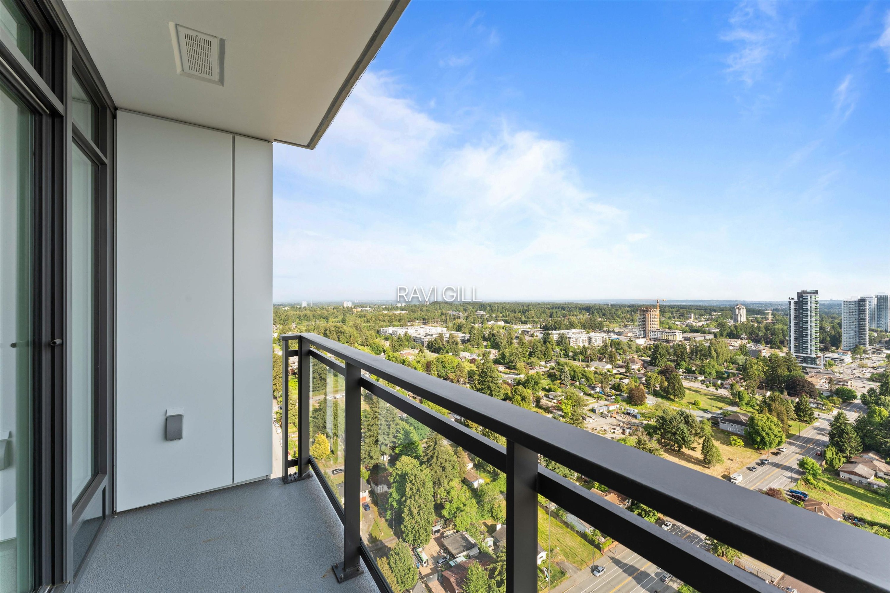 3003-13675 107A Avenue, Surrey, BC
