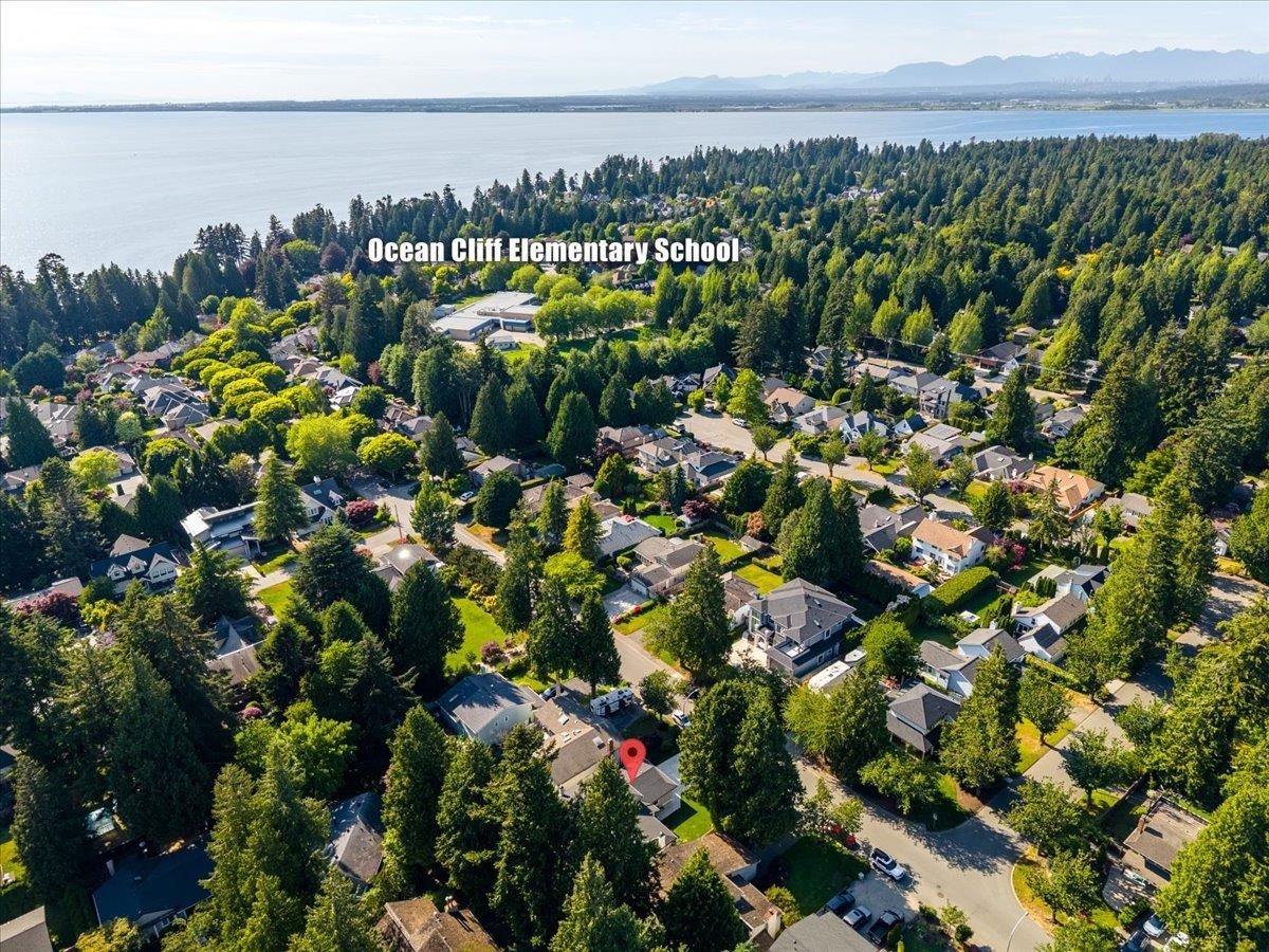 12674 19 Avenue, Surrey, BC