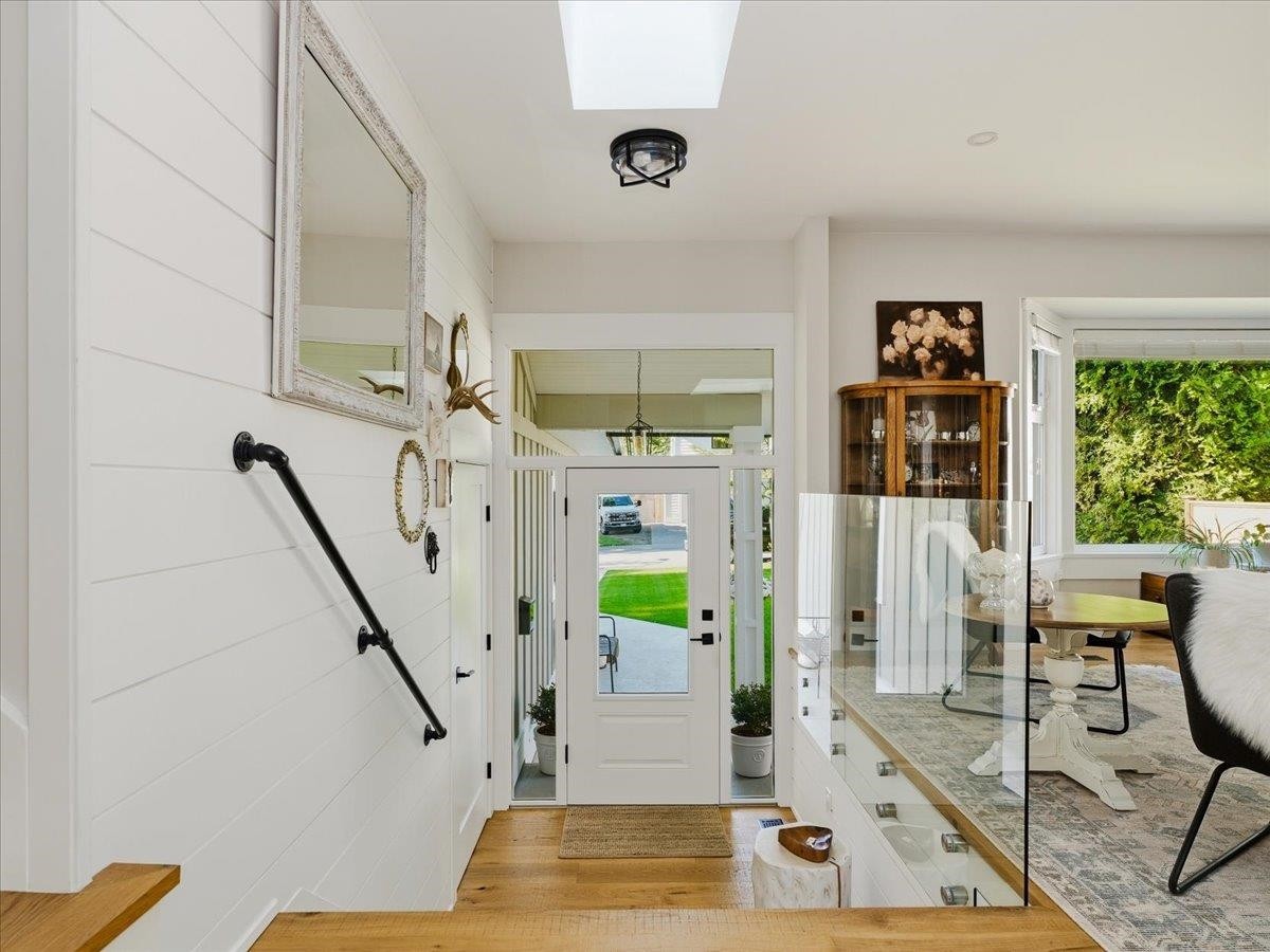 12674 19 Avenue, Surrey, BC