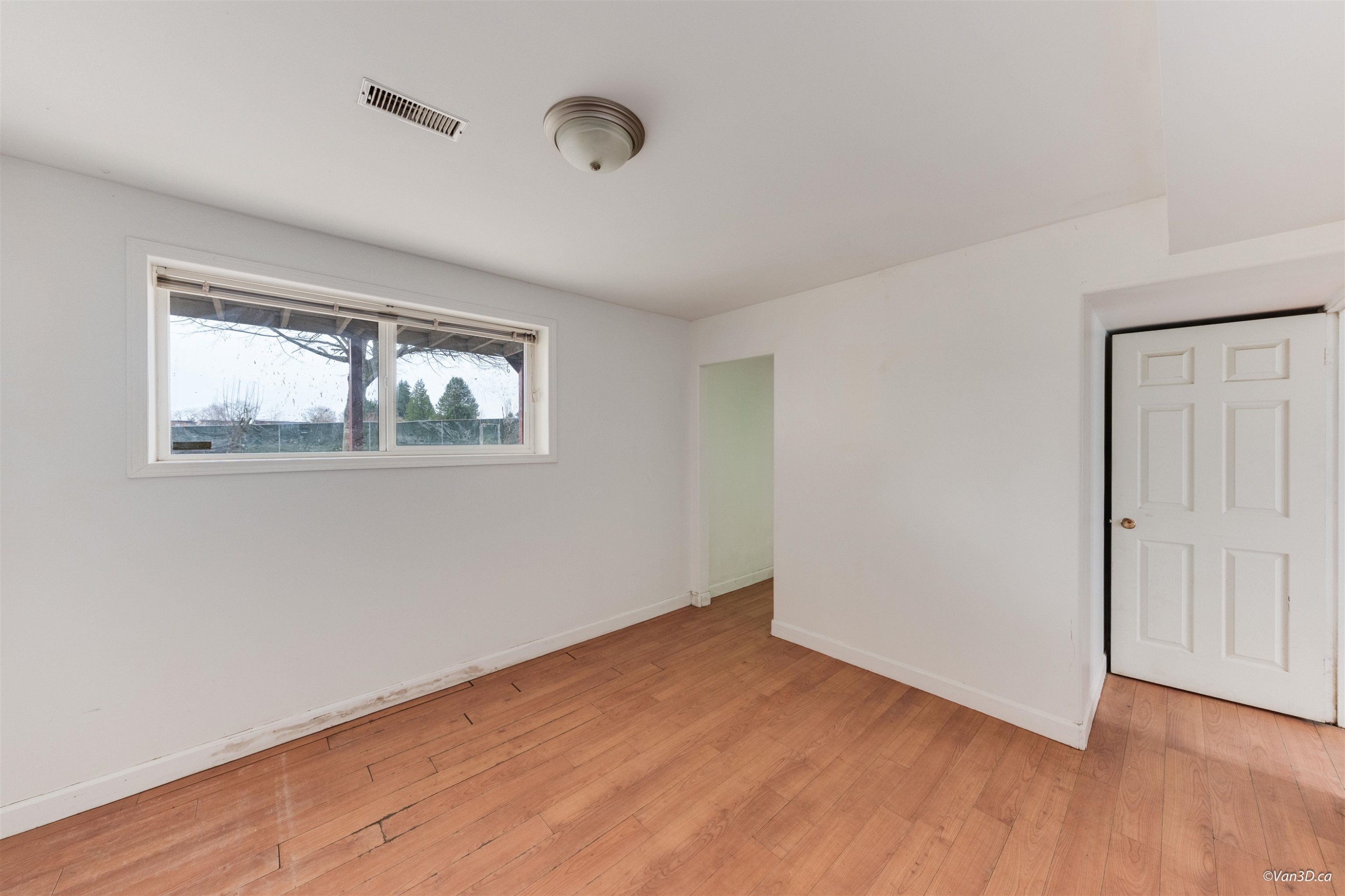 15894 Thrift Avenue, White Rock, BC - Indoor Photo Showing Other Room