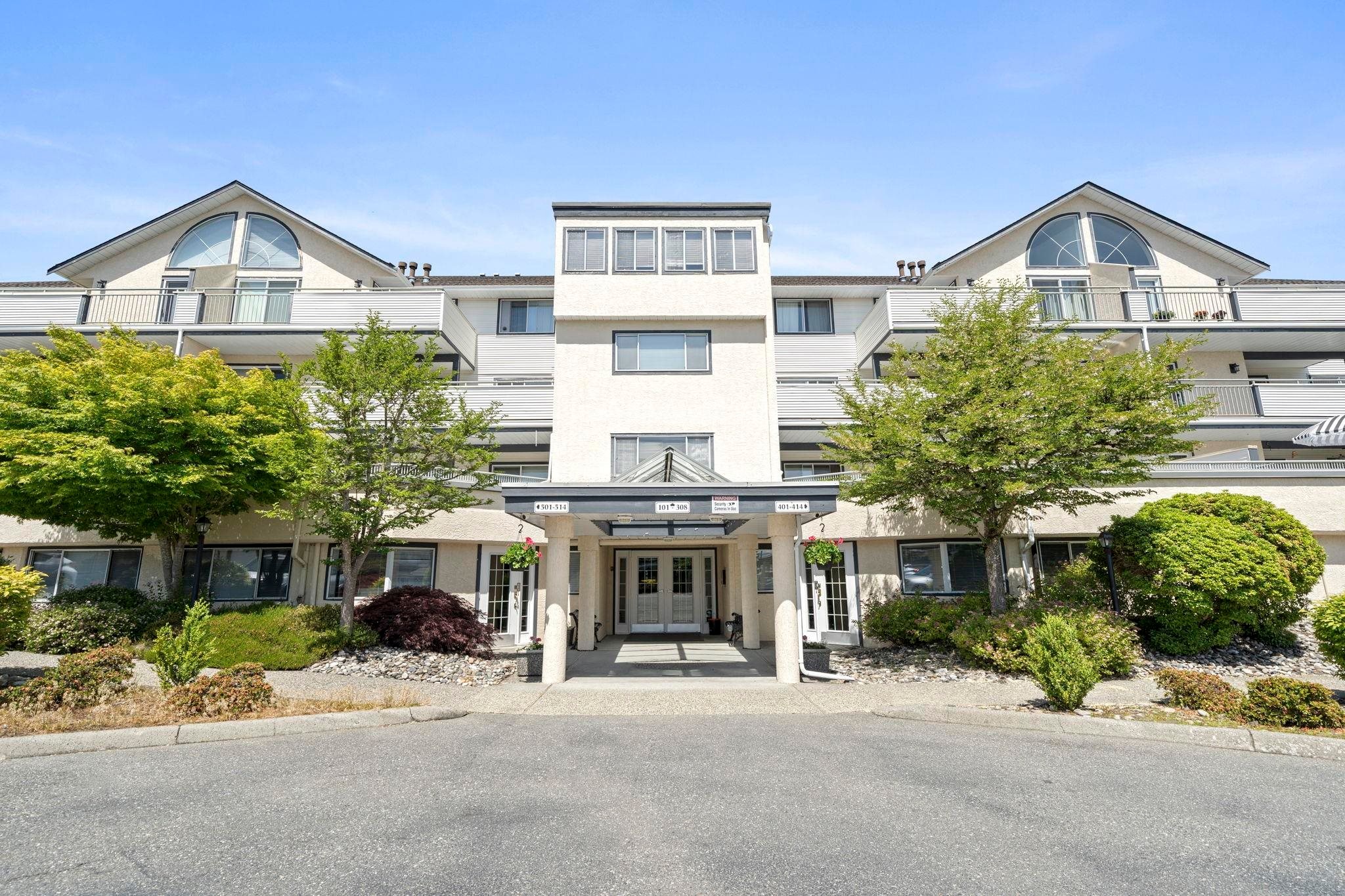 301-19645 64 Avenue, Langley, BC