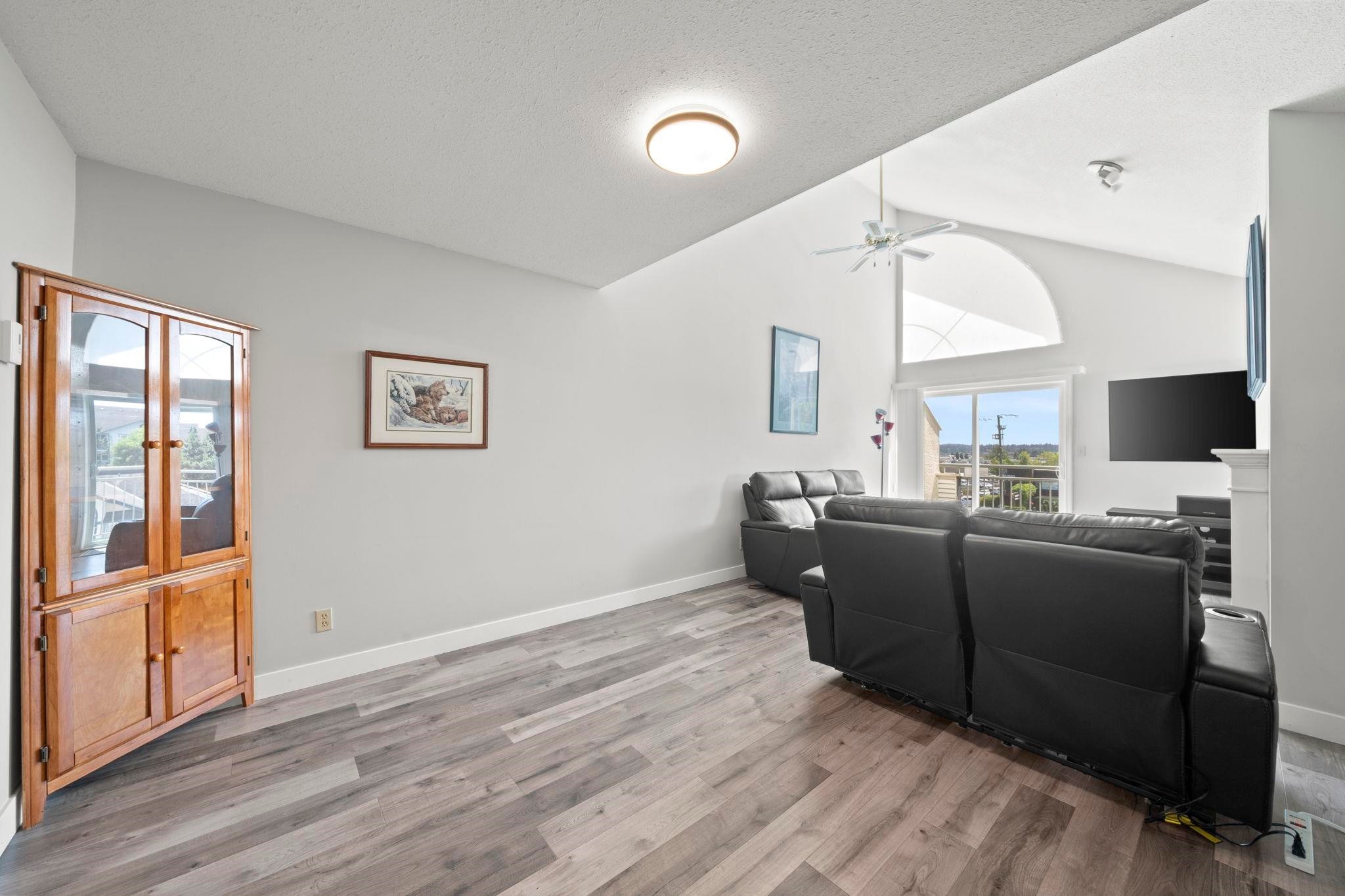 301-19645 64 Avenue, Langley, BC