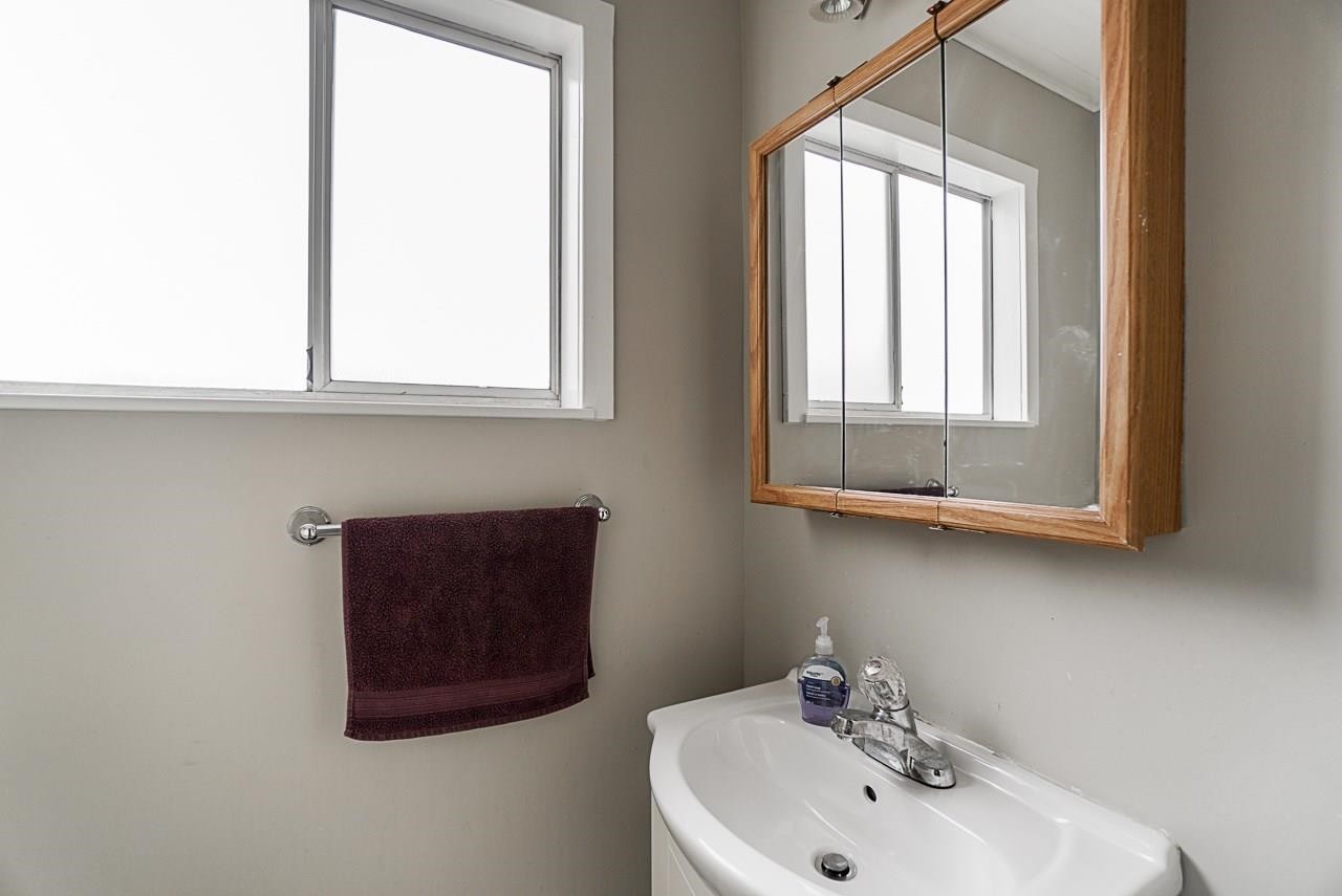 17954 58 Avenue, Surrey, BC