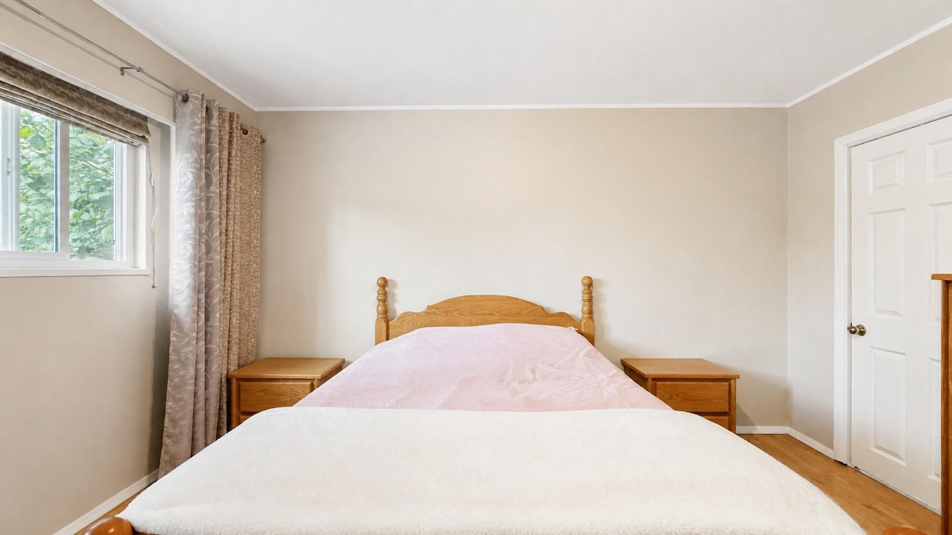 11010 Partridge Crescent, Surrey, BC - Indoor Photo Showing Bedroom