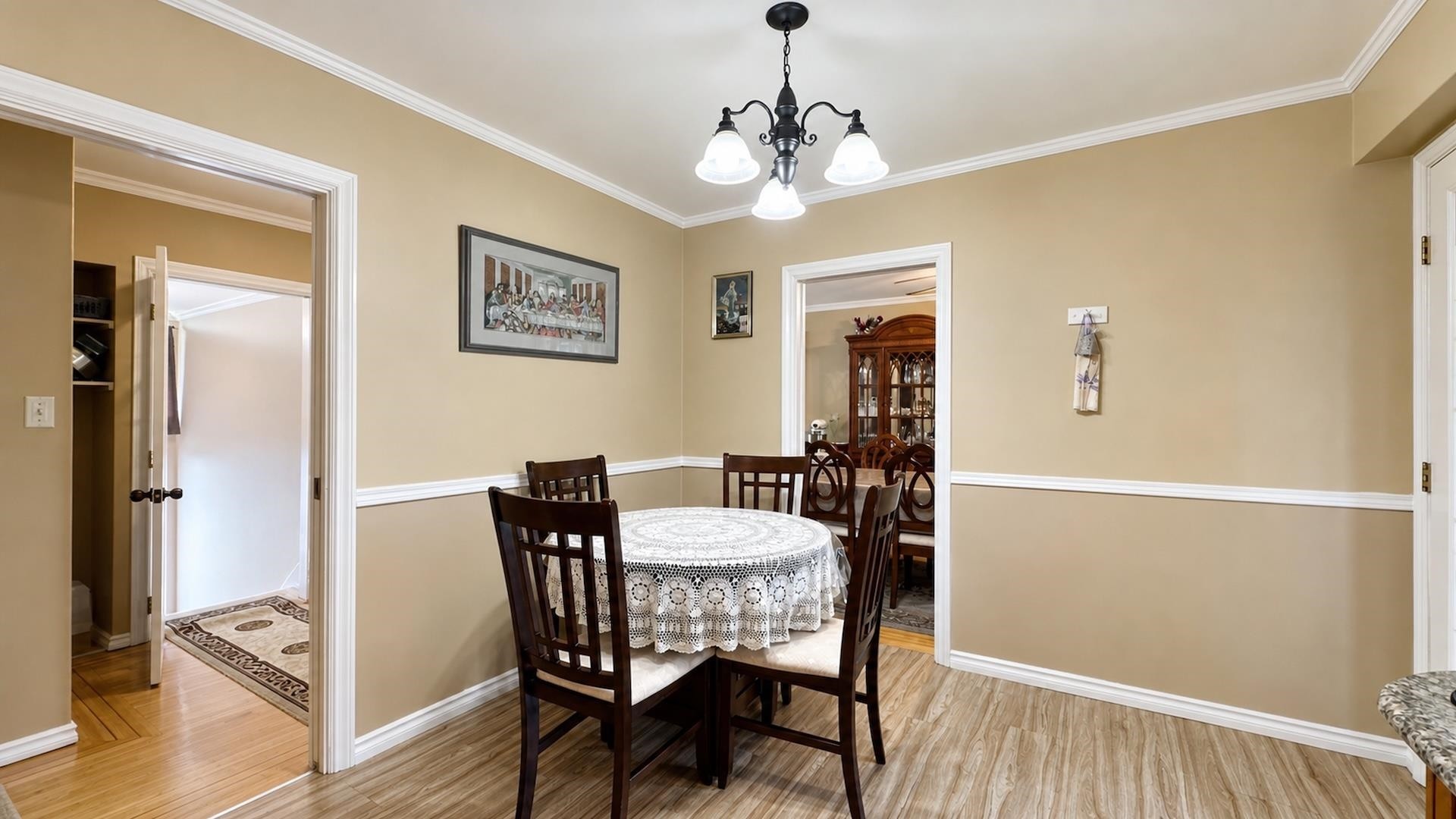 11010 Partridge Crescent, Surrey, BC - Indoor Photo Showing Dining Room