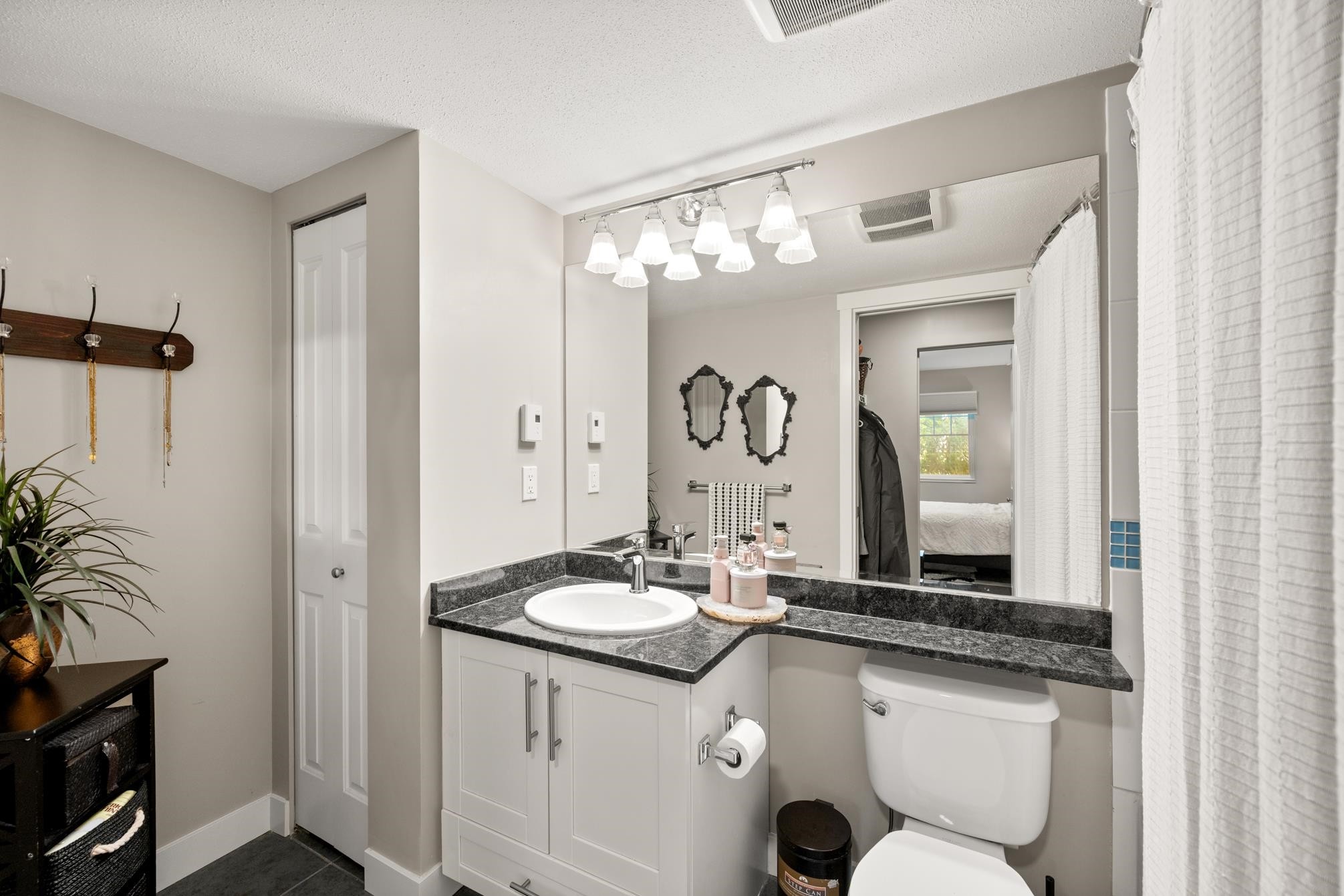 111-19340 65 Avenue, Surrey, BC