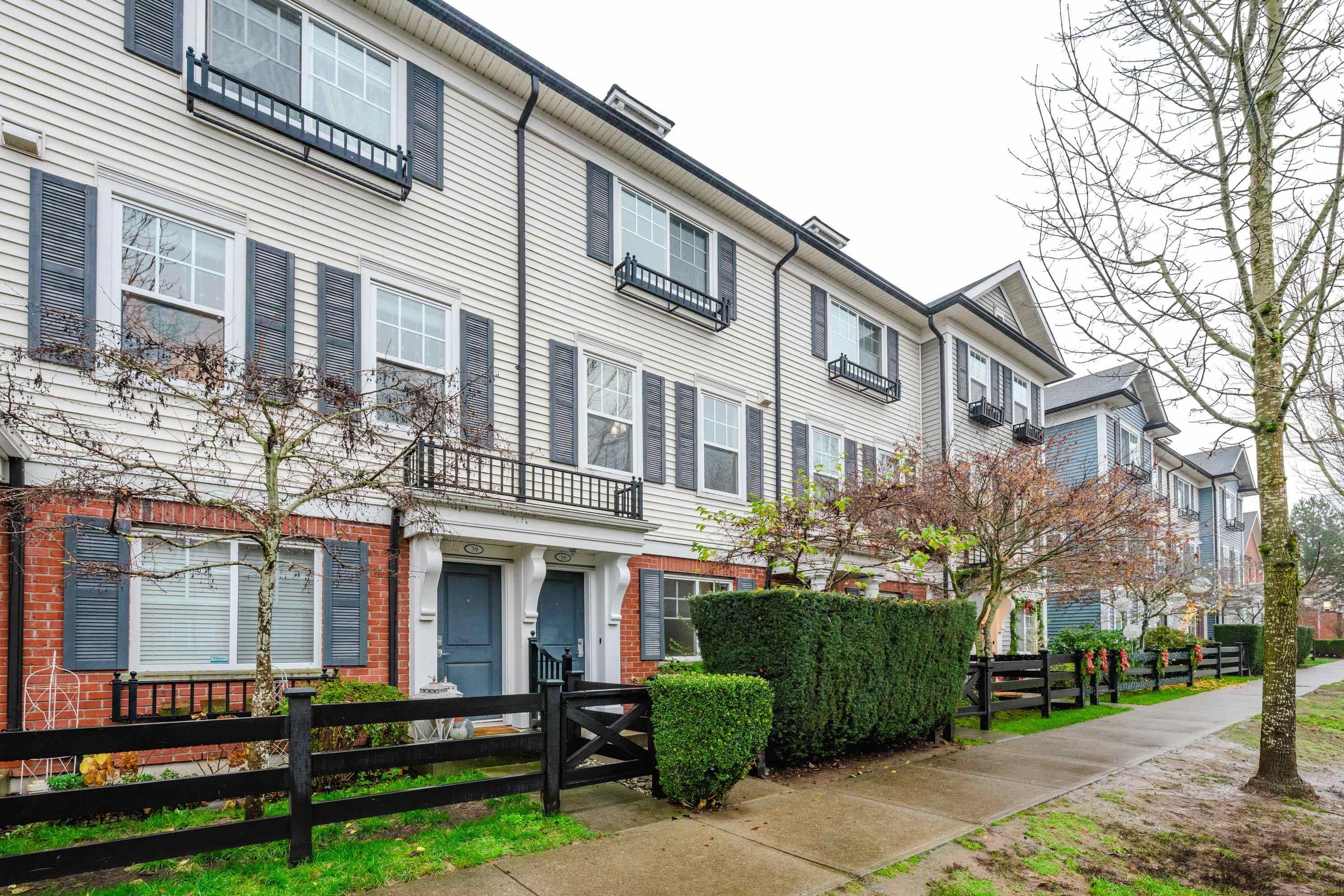 38-18983 72A Avenue, Surrey, BC