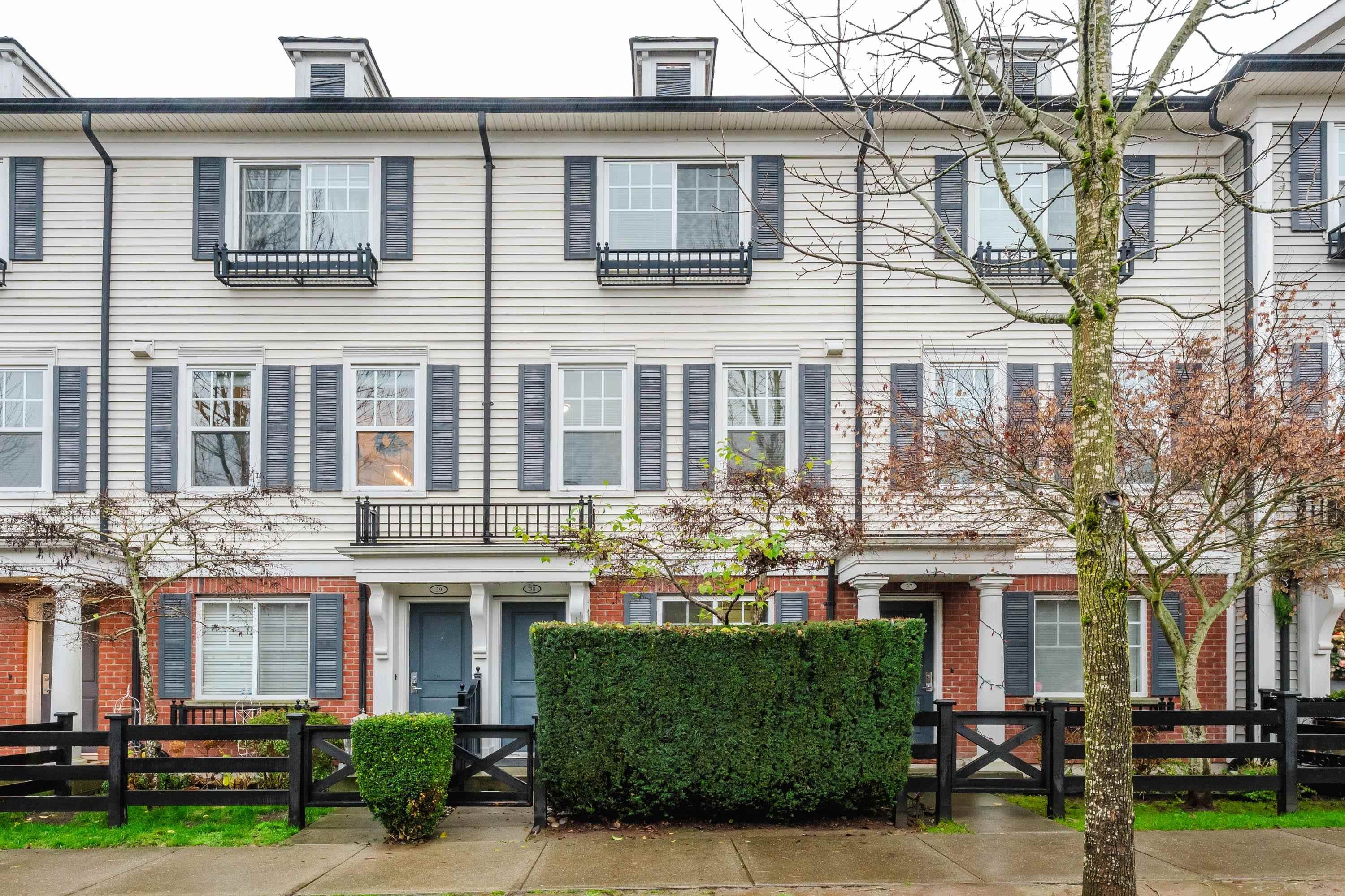 38-18983 72A Avenue, Surrey, BC
