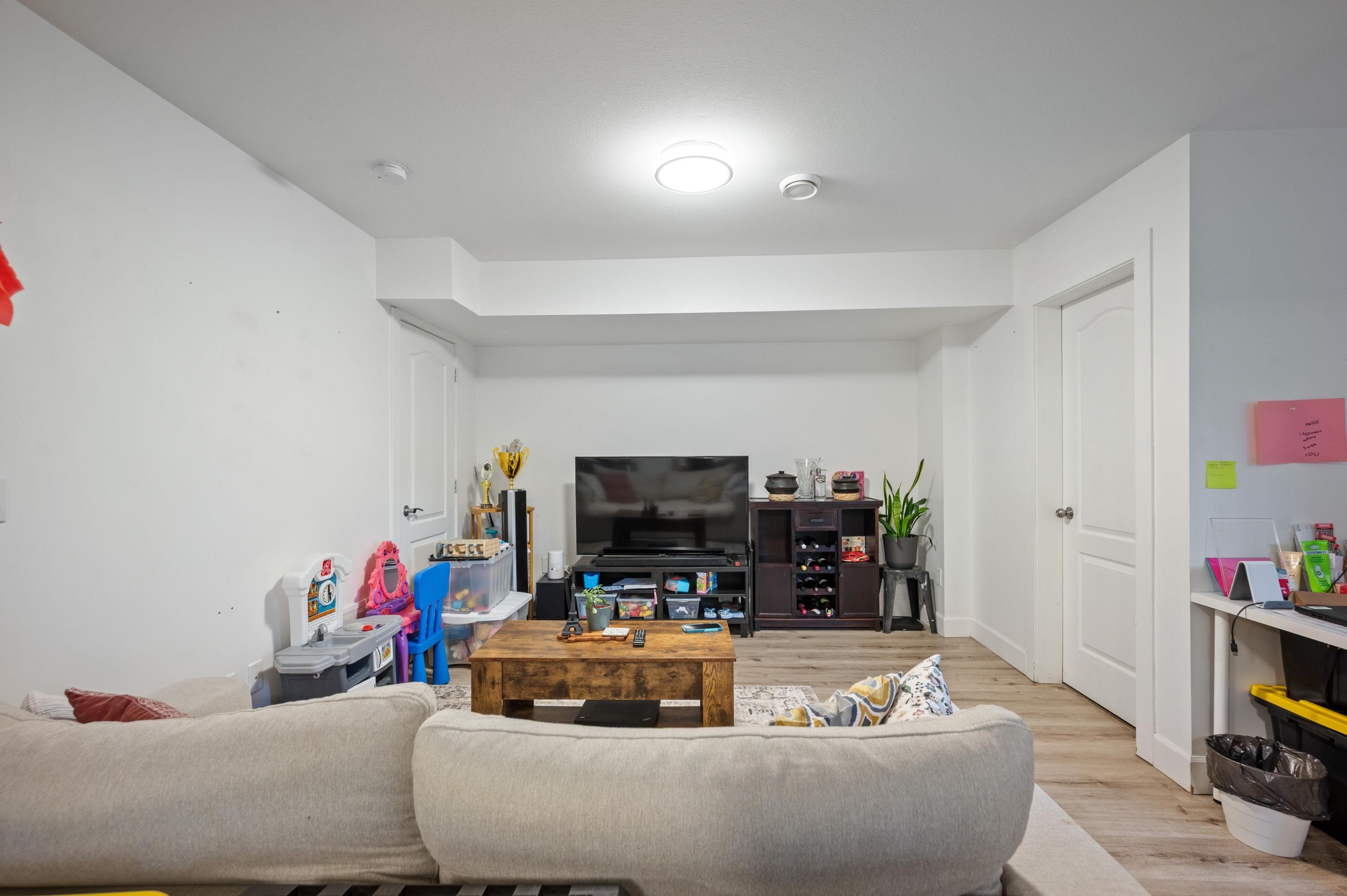 7349 194 Street, Surrey, BC