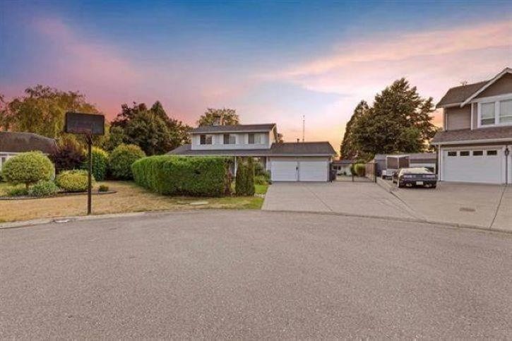 18244 54 Avenue, Surrey, BC