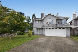 8219 Fujino Street Mission, BC V2V 6T6