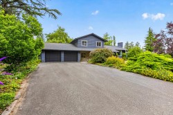 22979 71a Avenue Langley, BC V2Y 2K1