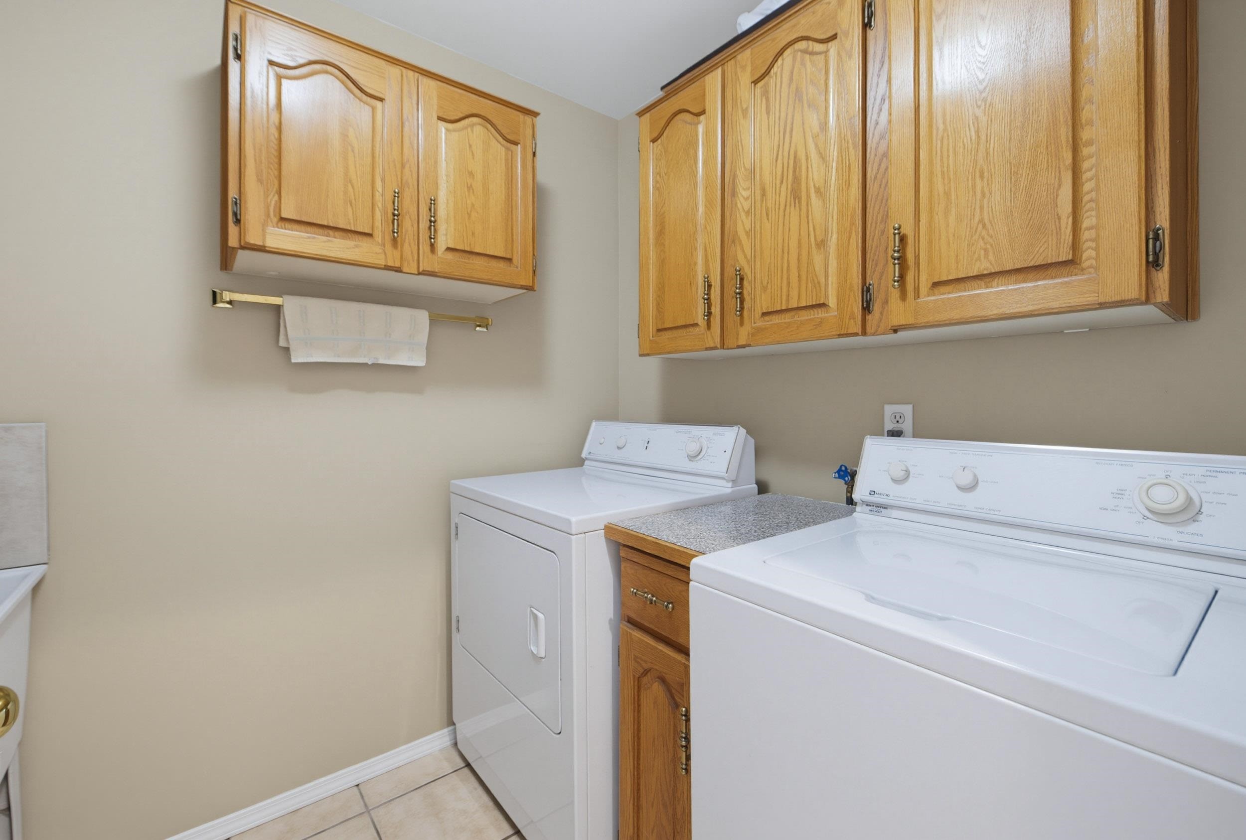 10482 Ashdown Place, Surrey, BC