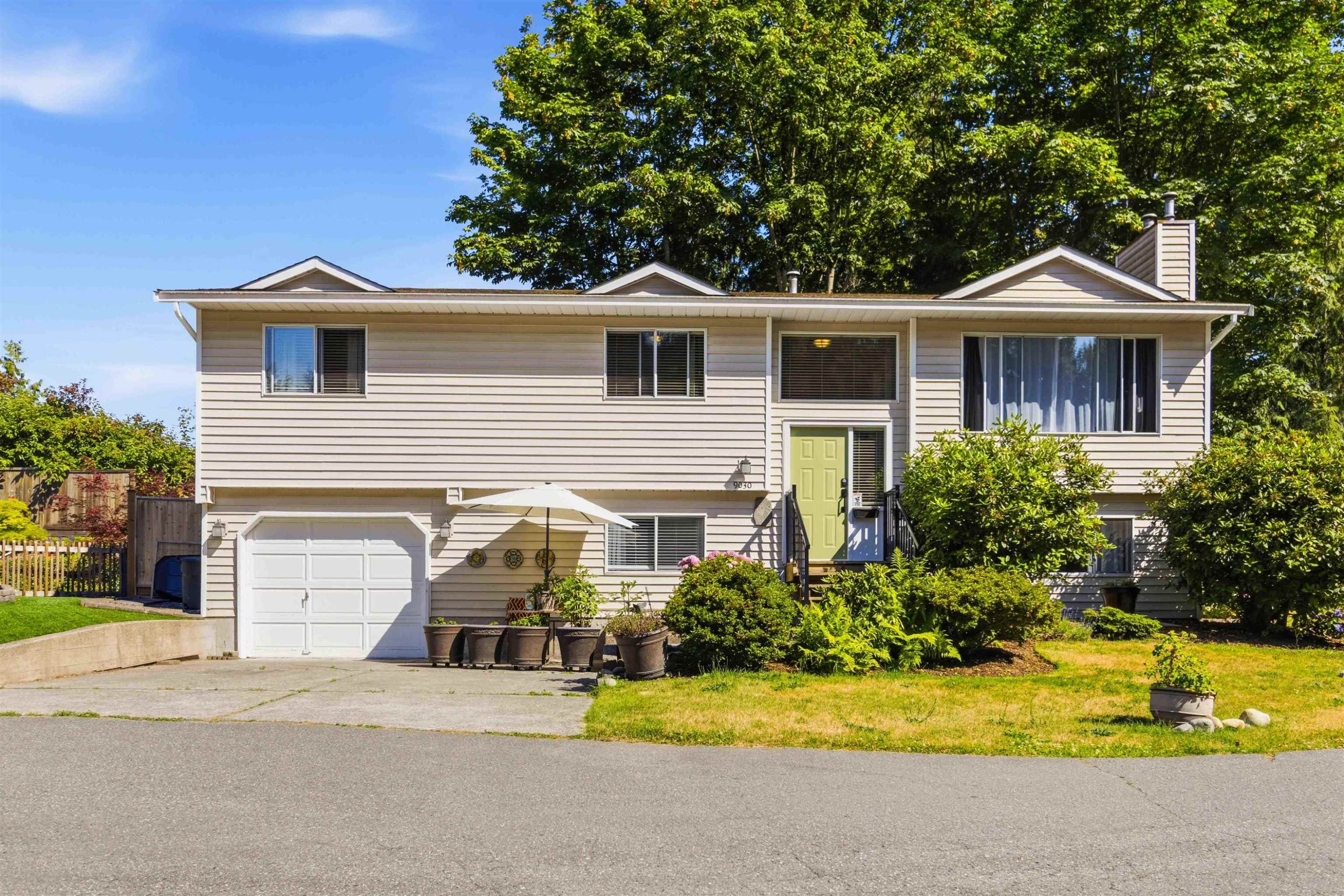 9030 James Place, Delta, BC