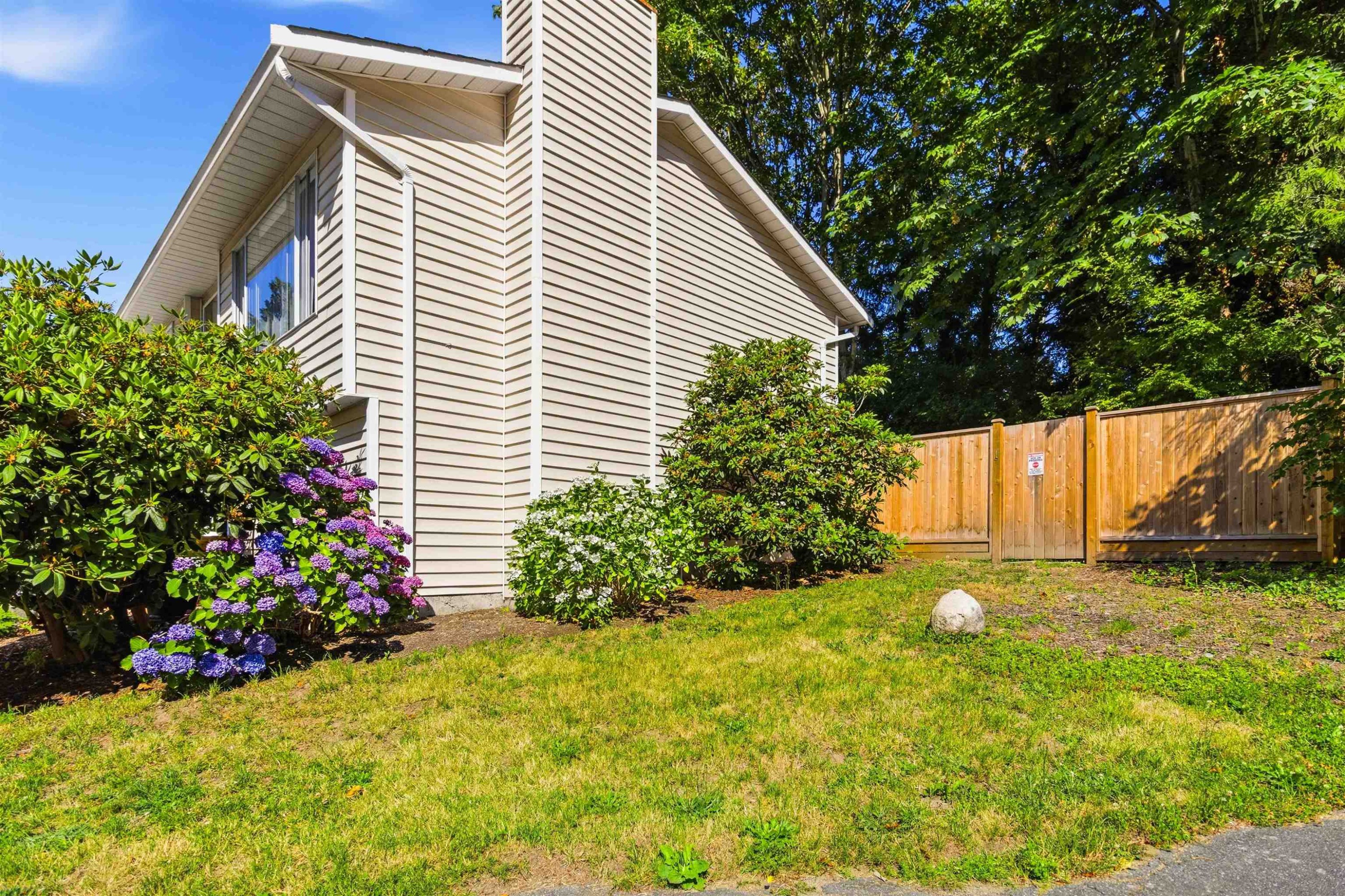 9030 James Place, Delta, BC