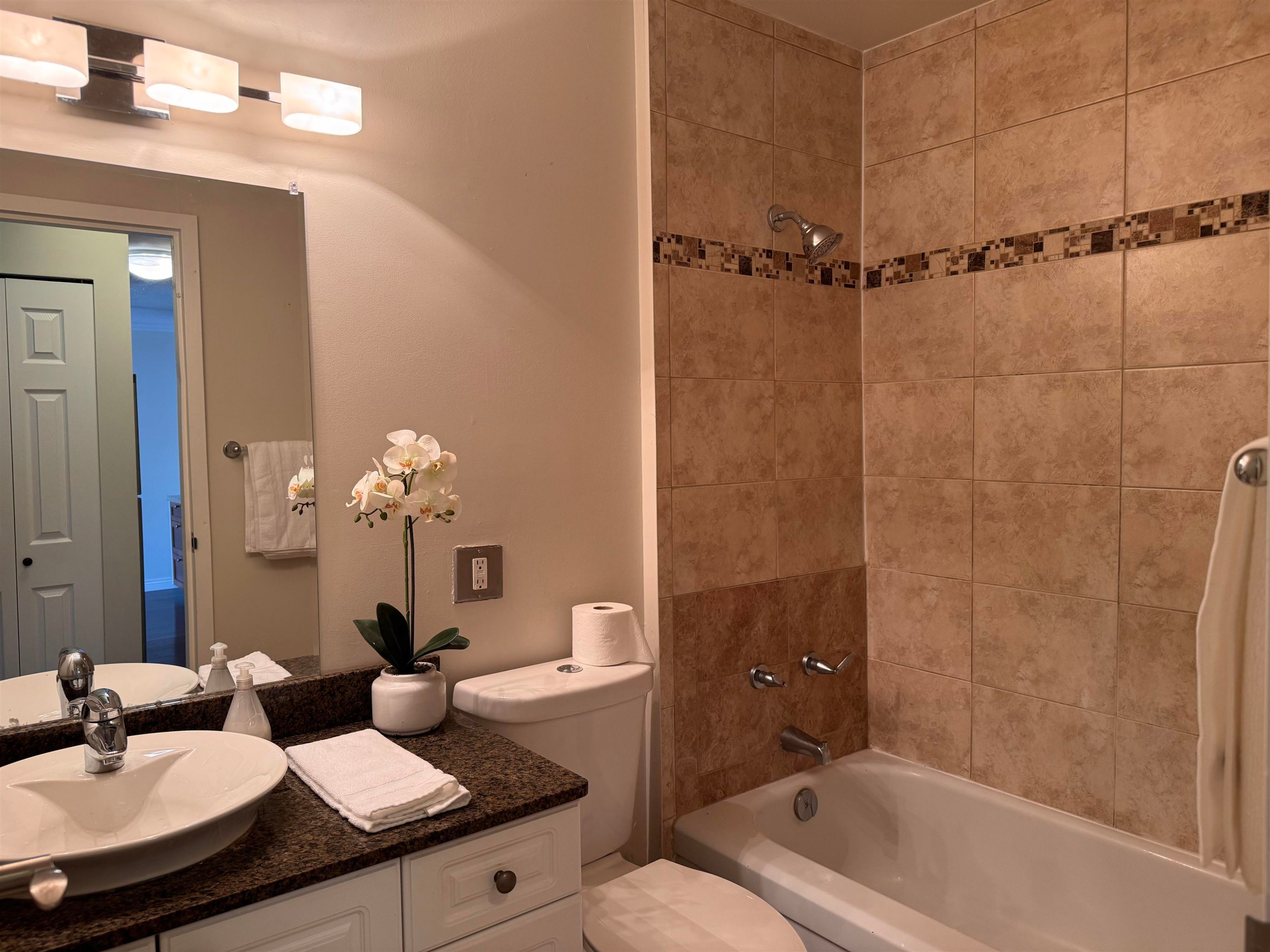 321-1850 Southmere Crescent E, Surrey, BC