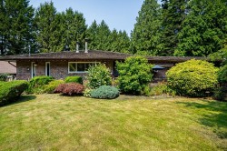 13937 35a Avenue Surrey, BC V4P 1L2