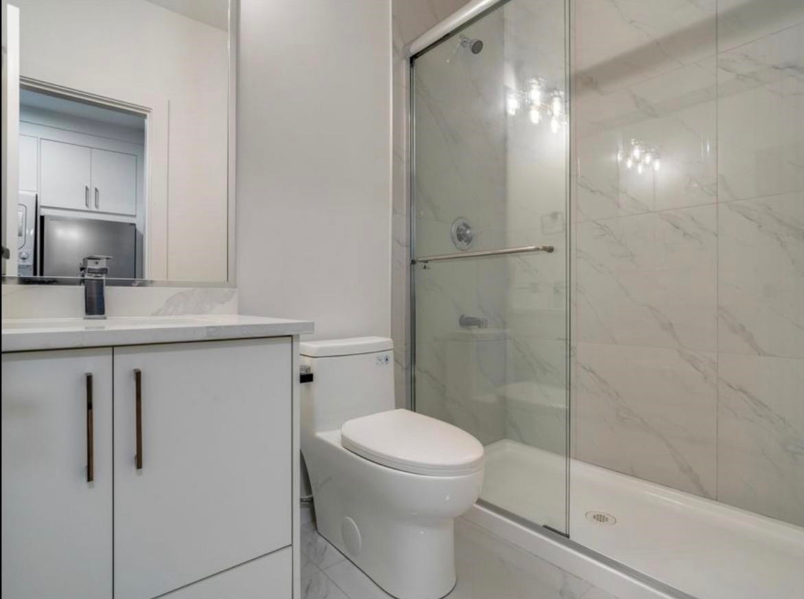 Bsmt 11772 92 Ave., Delta, BC - Indoor Photo Showing Bathroom