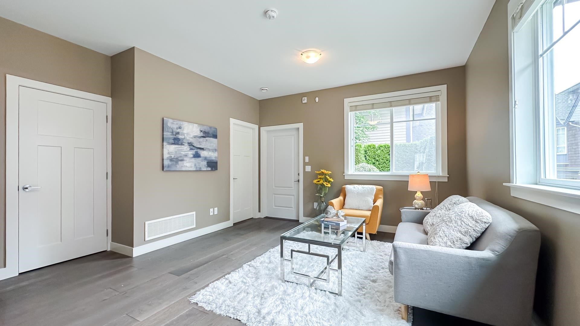 25-15977 26 Avenue, Surrey, BC - Indoor Photo Showing Living Room