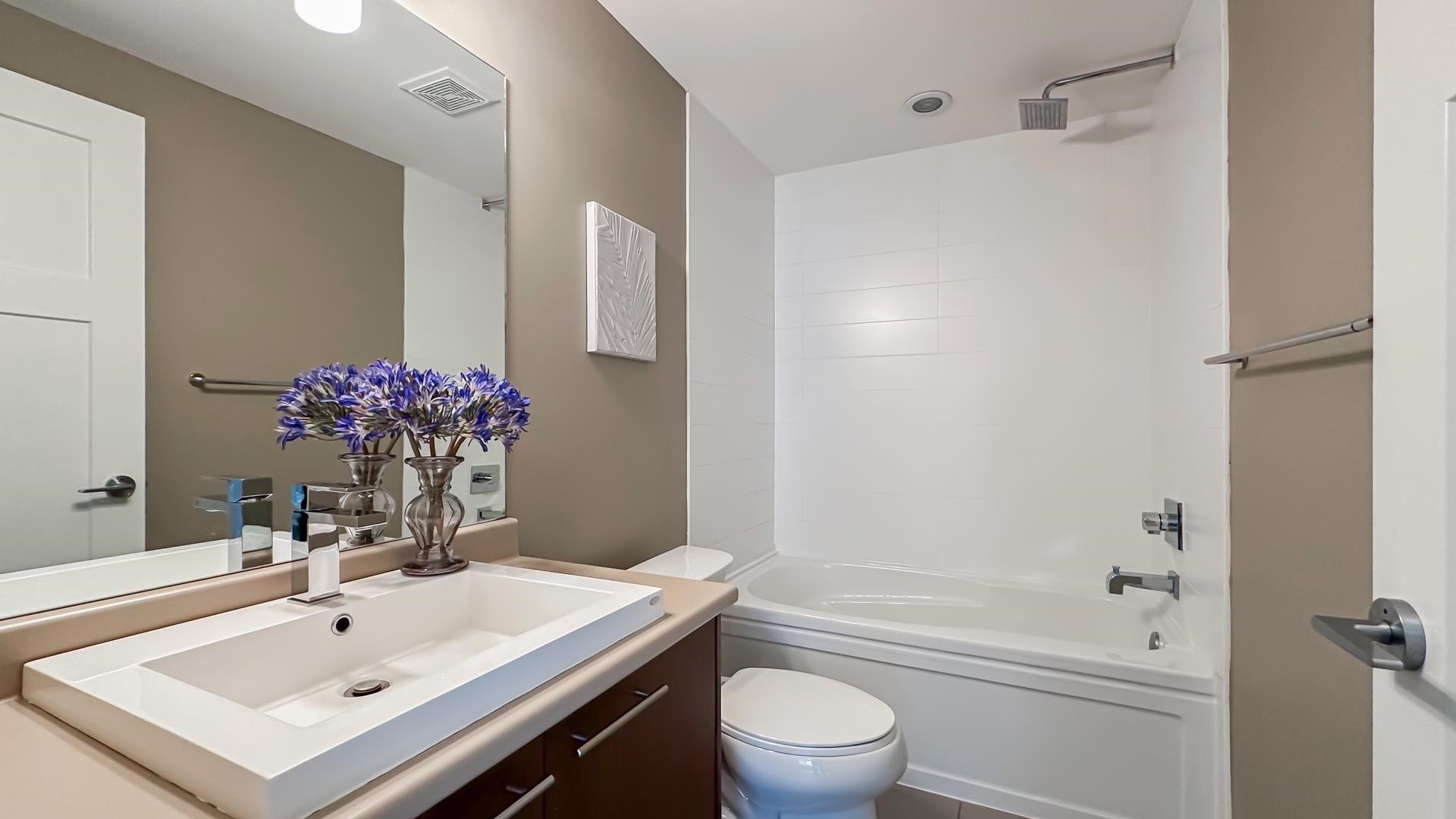 25-15977 26 Avenue, Surrey, BC - Indoor Photo Showing Bathroom
