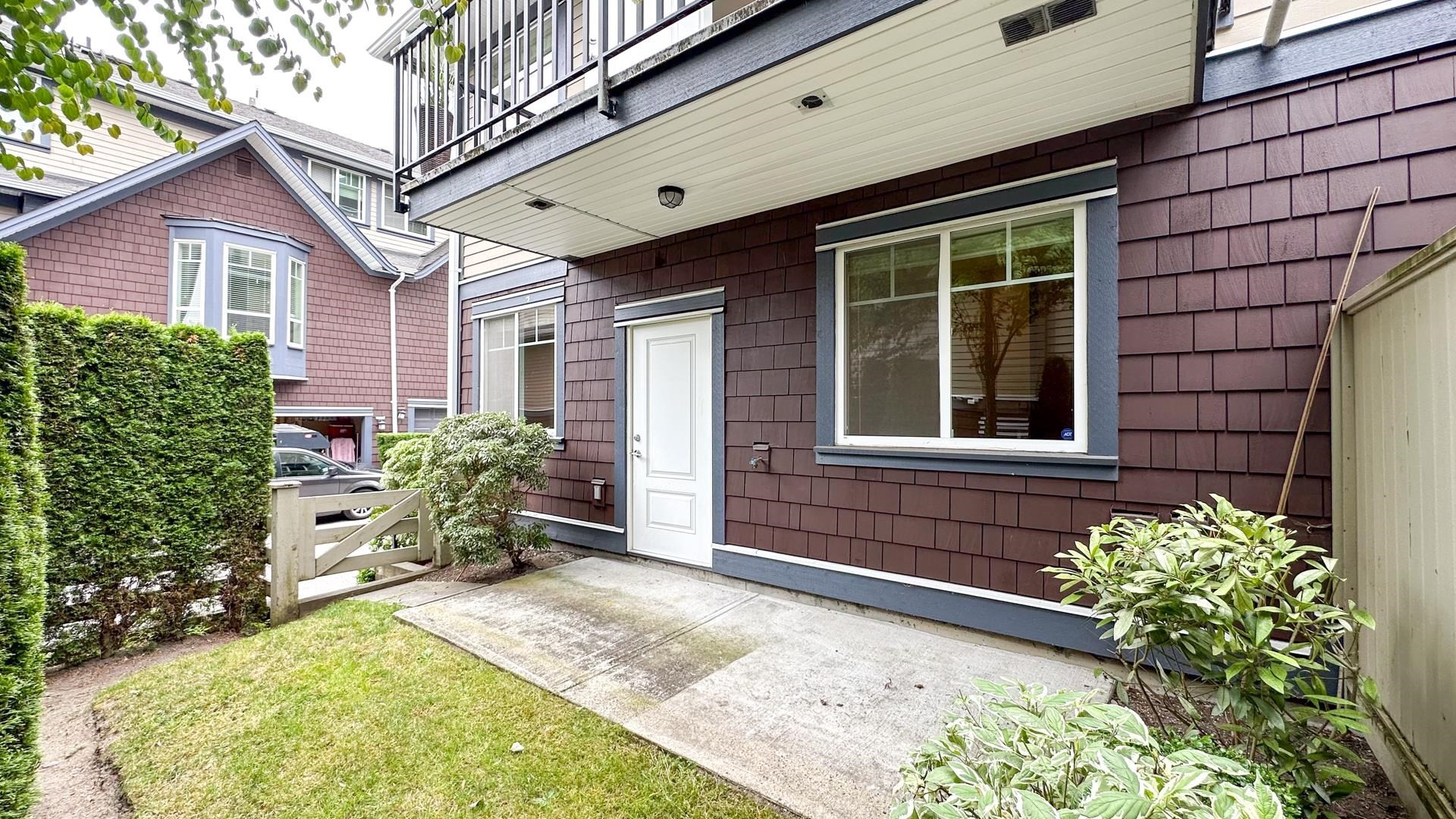 25-15977 26 Avenue, Surrey, BC - Outdoor With Exterior