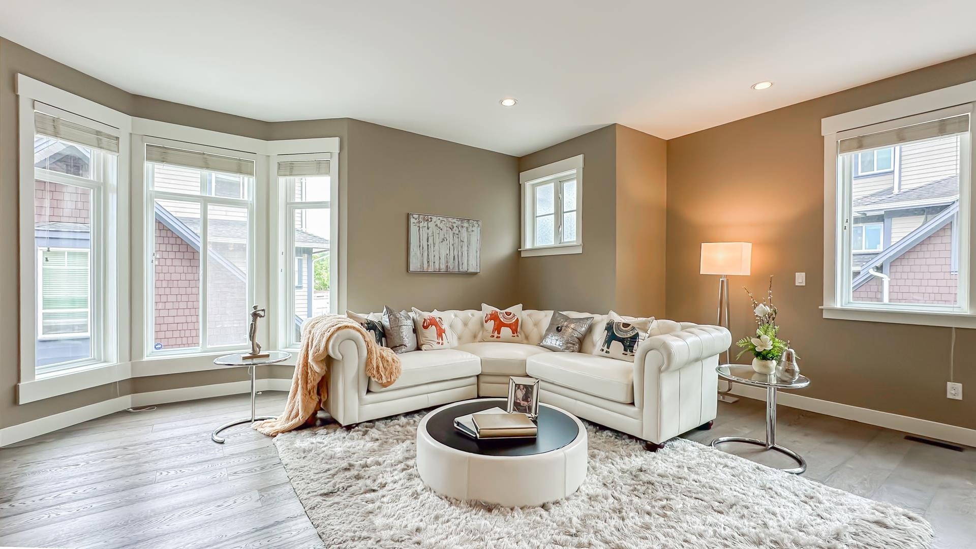 25-15977 26 Avenue, Surrey, BC - Indoor Photo Showing Living Room