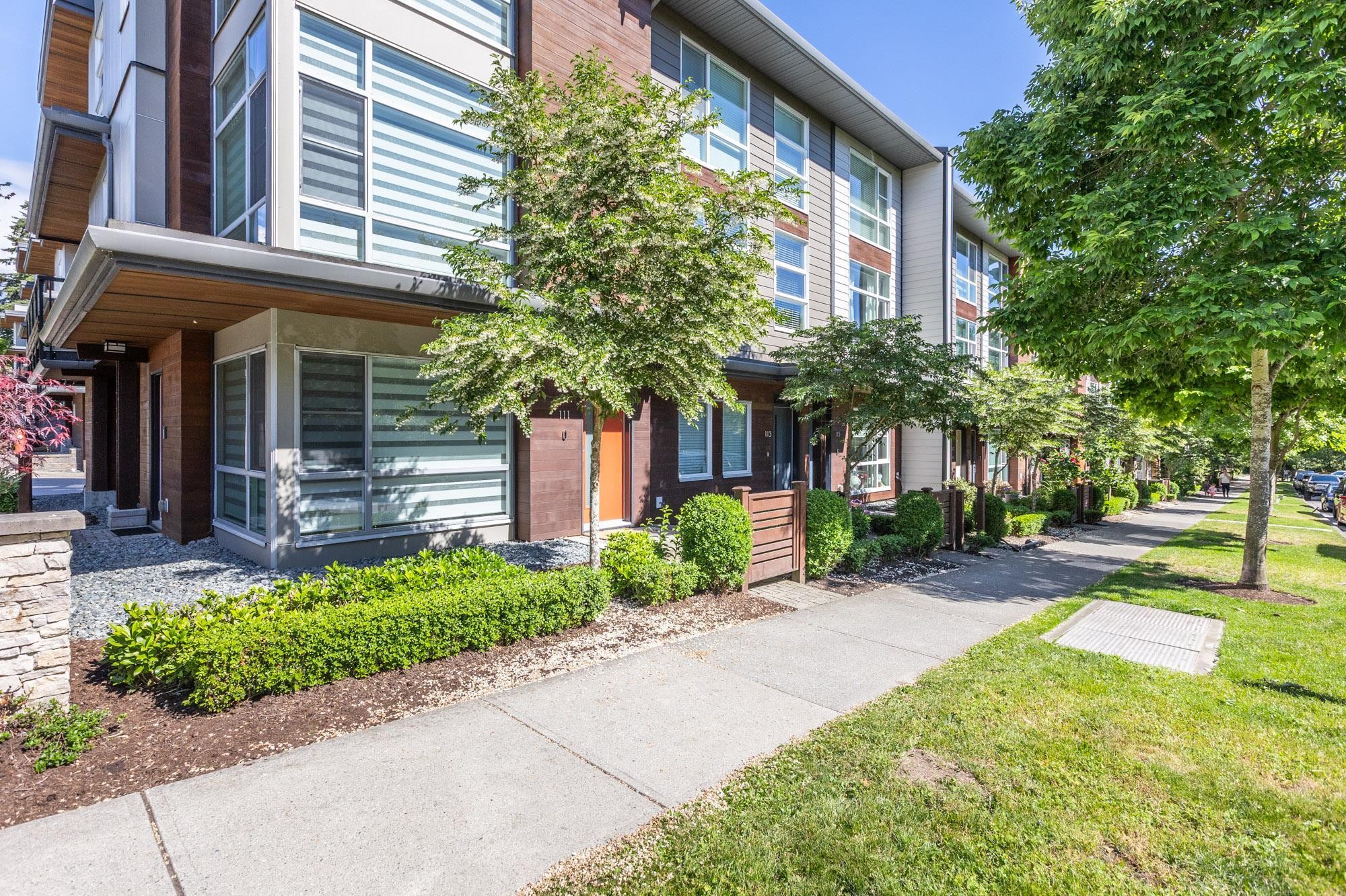 111-2228 162 Street, Surrey, BC - Outdoor With Facade