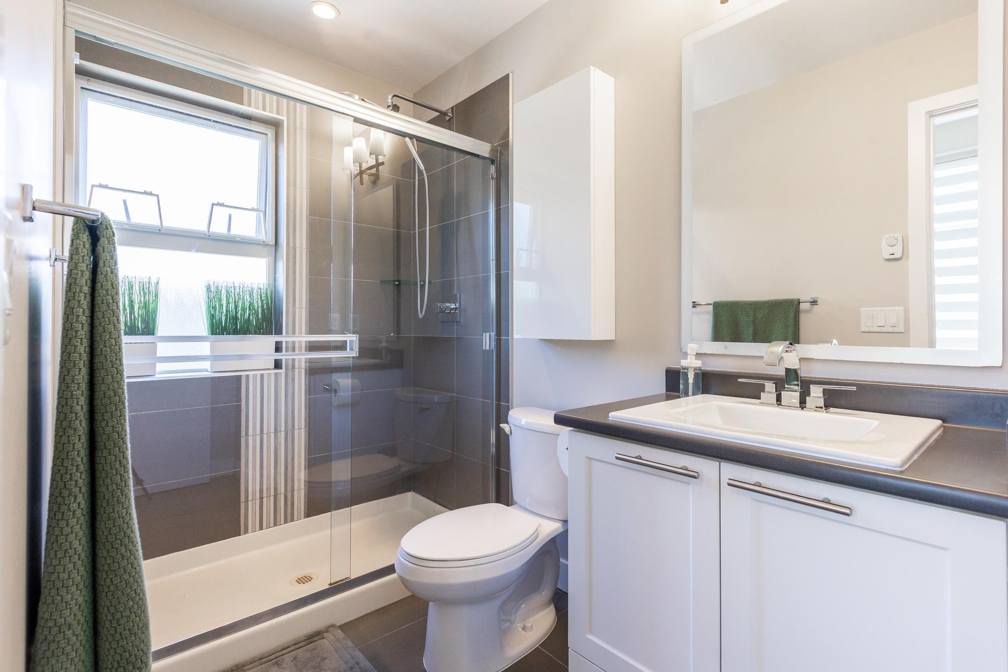 111-2228 162 Street, Surrey, BC - Indoor Photo Showing Bathroom