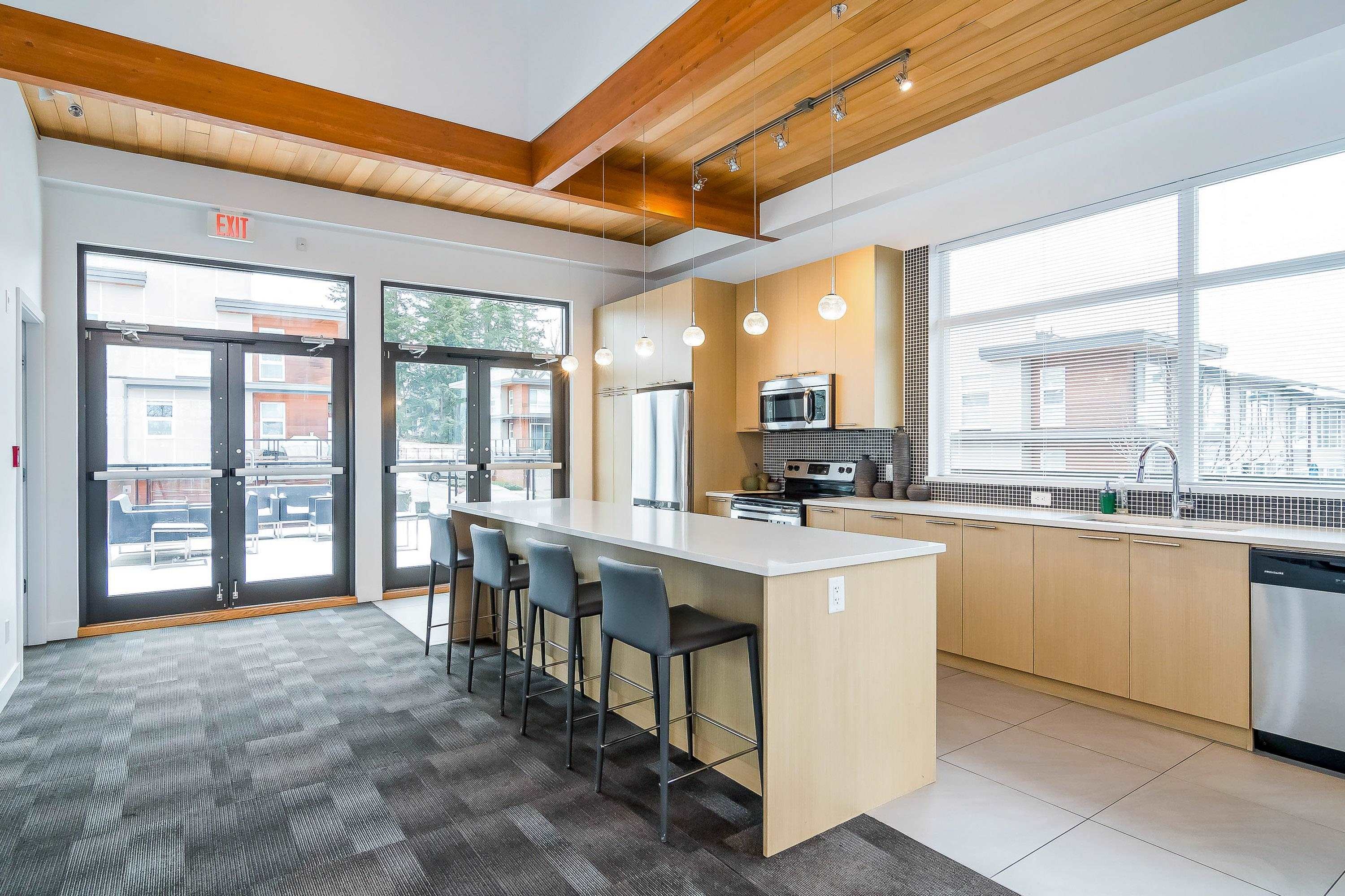 111-2228 162 Street, Surrey, BC - Indoor Photo Showing Kitchen With Upgraded Kitchen