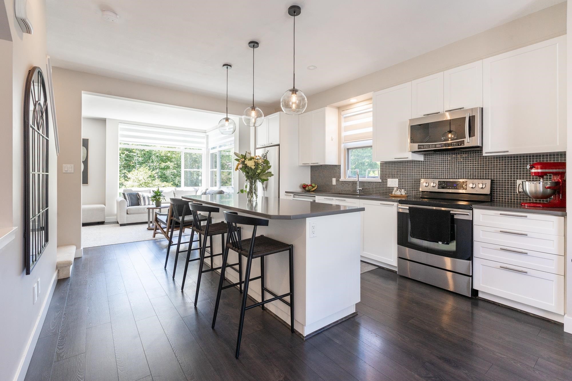 111-2228 162 Street, Surrey, BC - Indoor Photo Showing Kitchen With Upgraded Kitchen