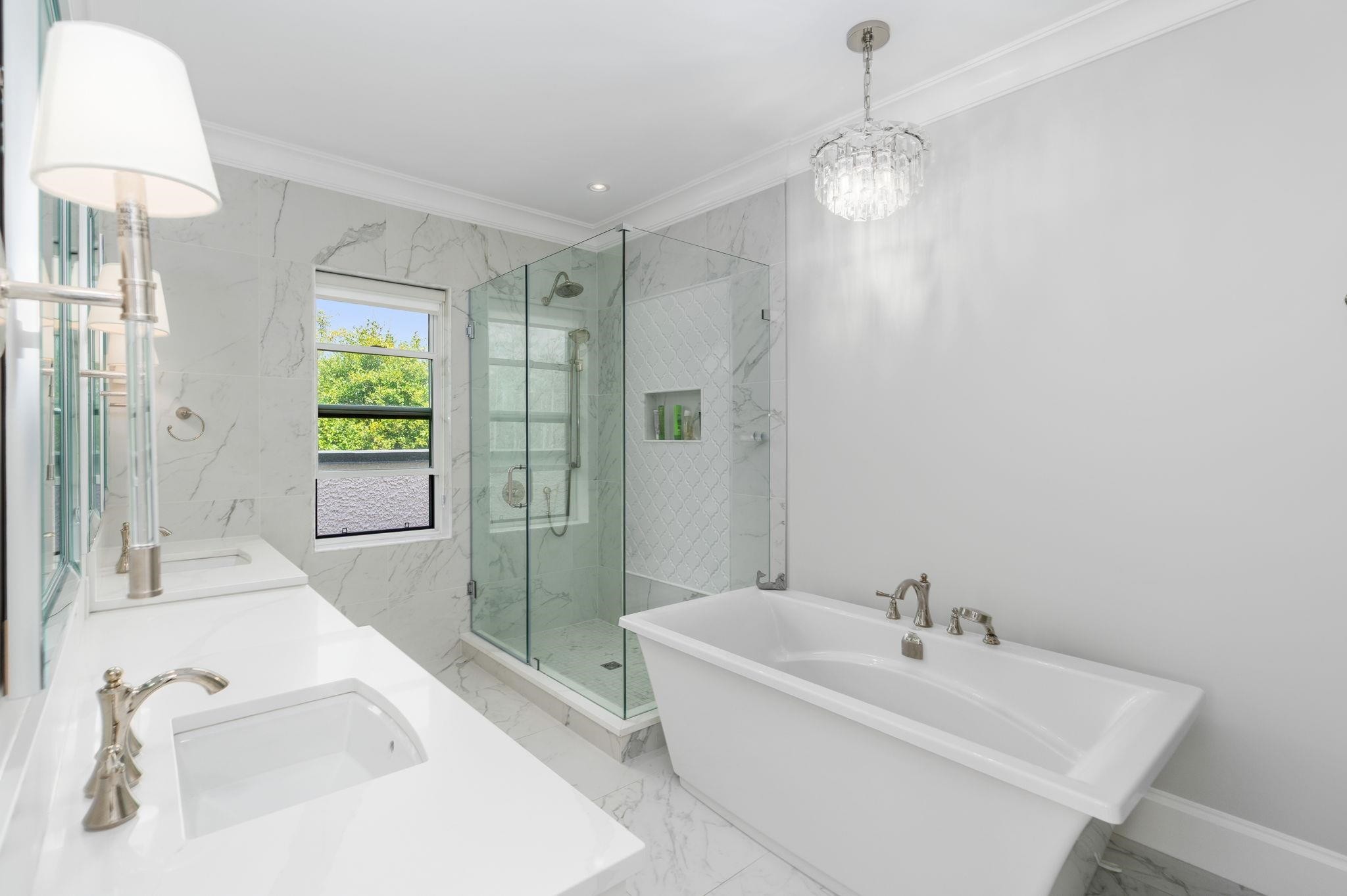 16539 29A Avenue, Surrey, BC - Indoor Photo Showing Bathroom