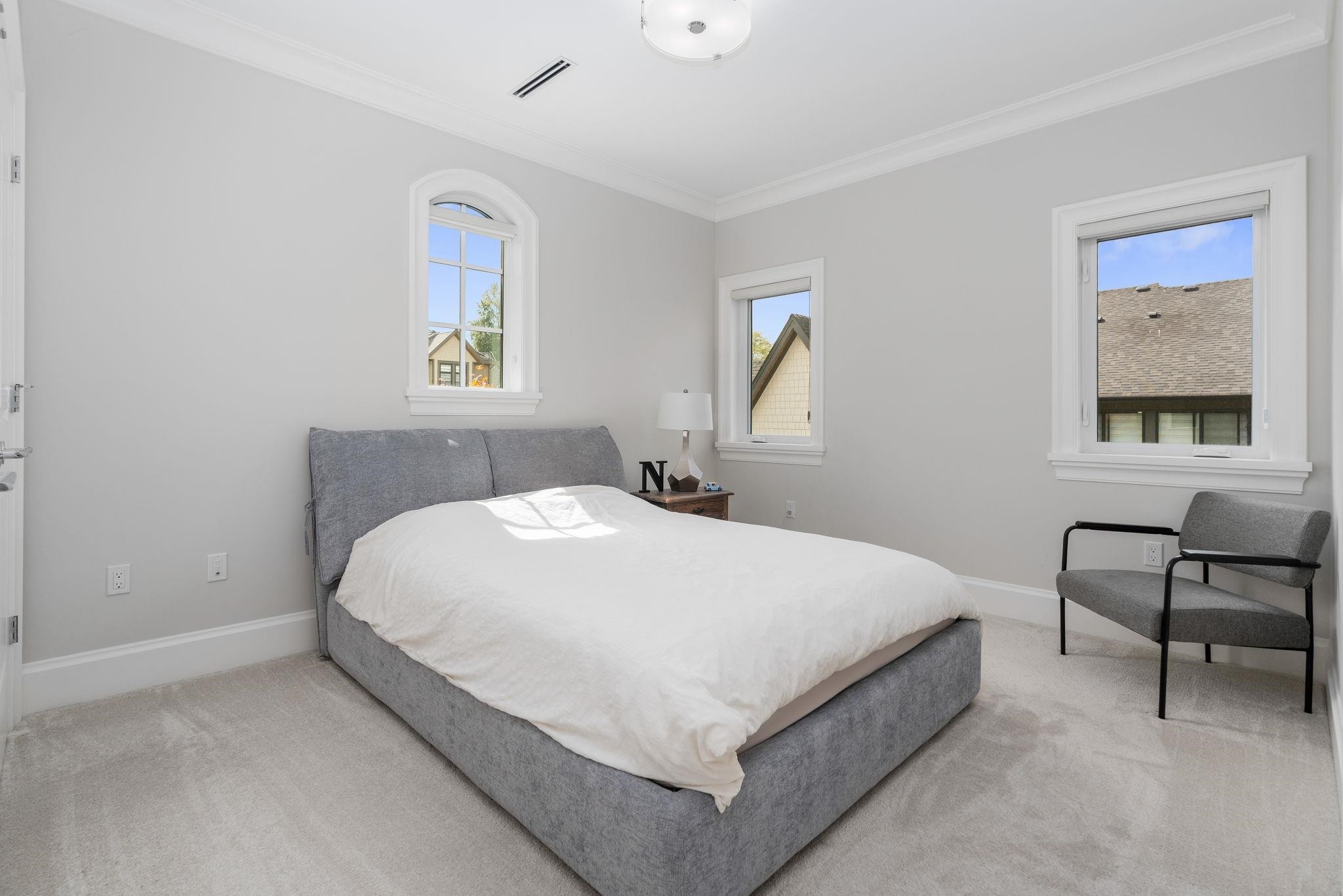 16539 29A Avenue, Surrey, BC - Indoor Photo Showing Bedroom