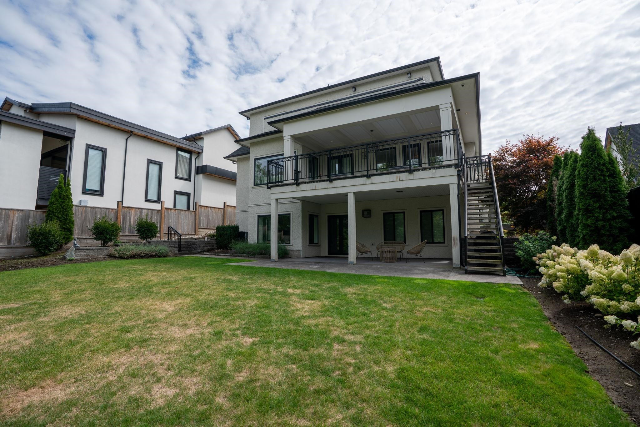 16539 29A Avenue, Surrey, BC - Outdoor With Facade