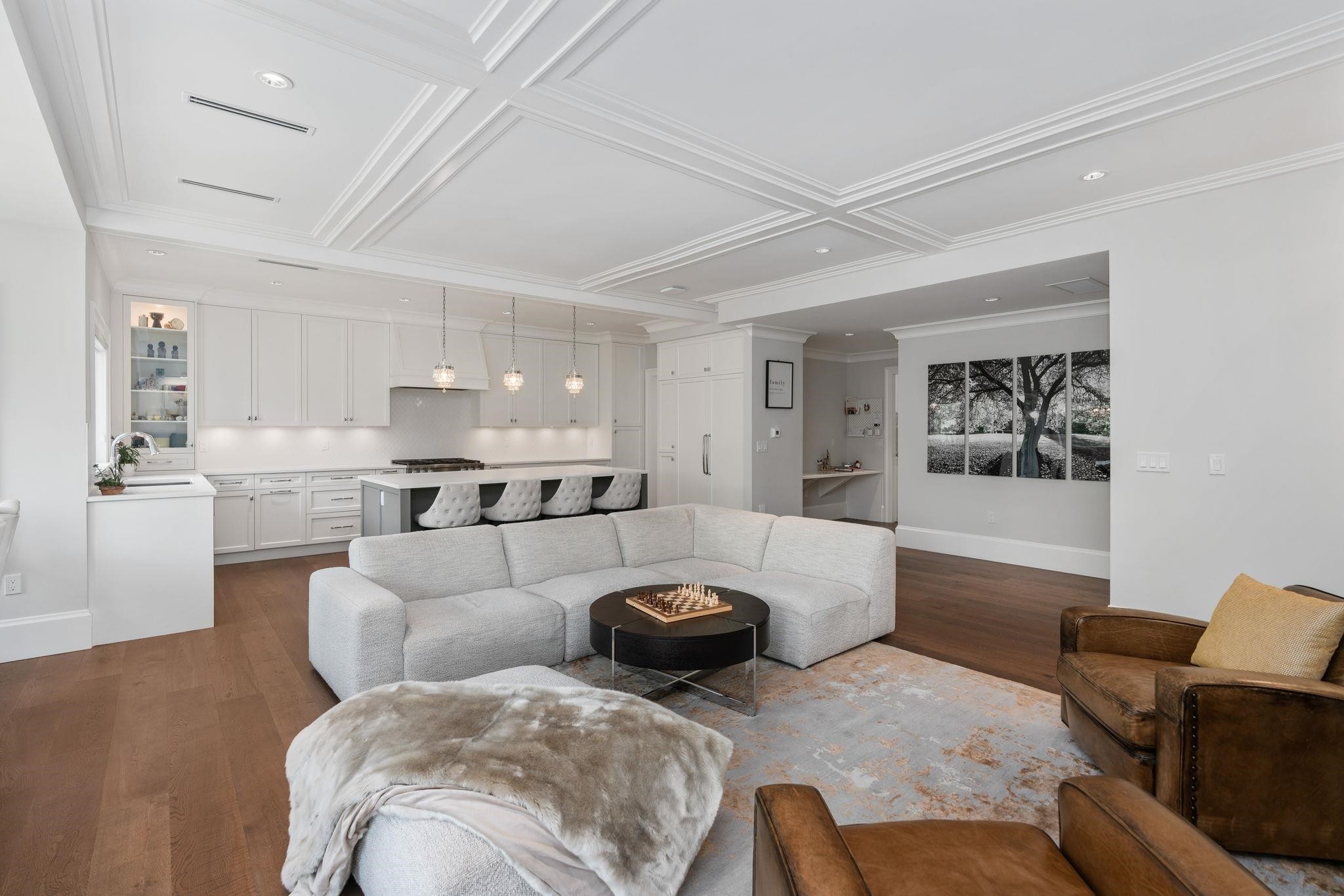 16539 29A Avenue, Surrey, BC - Indoor Photo Showing Living Room