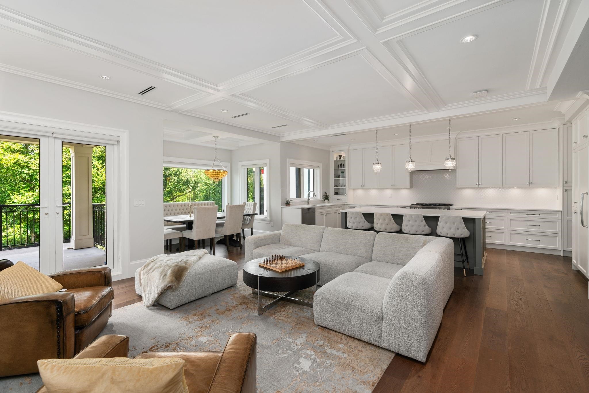 16539 29A Avenue, Surrey, BC - Indoor Photo Showing Living Room