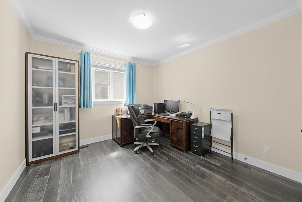 19675 70A Avenue, Langley, BC - Indoor Photo Showing Office