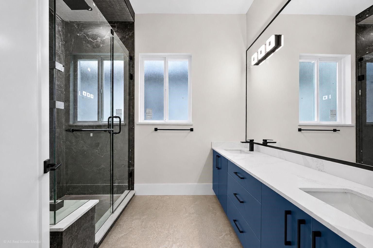 8511 Benedict Boulevard, Mission, BC - Indoor Photo Showing Bathroom