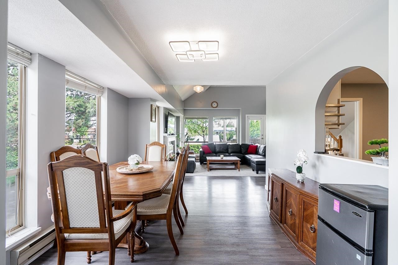 21-12172 72 Avenue, Surrey, BC - Indoor Photo Showing Dining Room