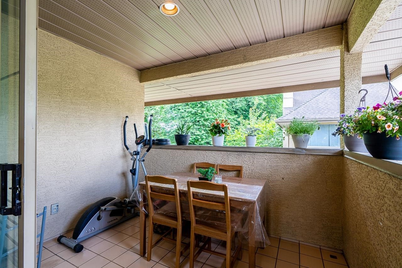 21-12172 72 Avenue, Surrey, BC - Outdoor With Deck Patio Veranda With Exterior