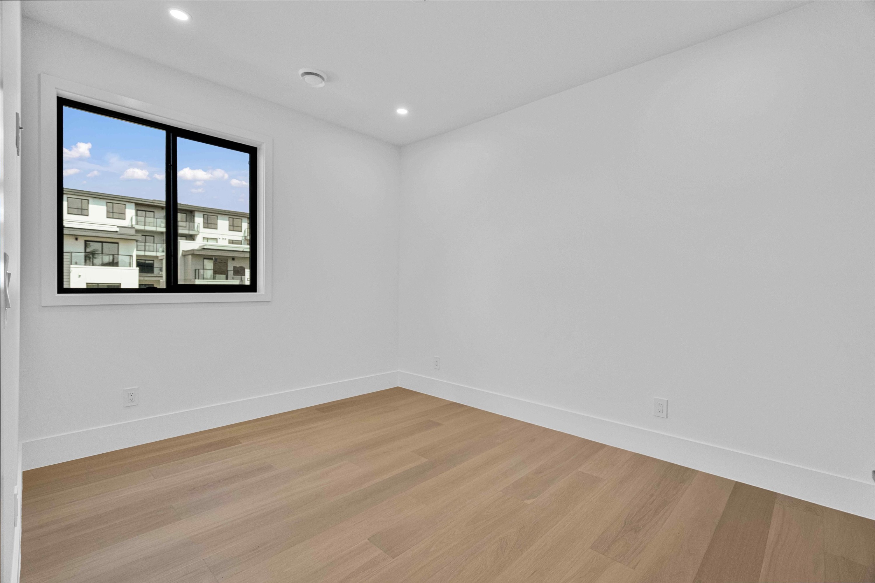 15636 23A Avenue, Surrey, BC - Indoor Photo Showing Other Room