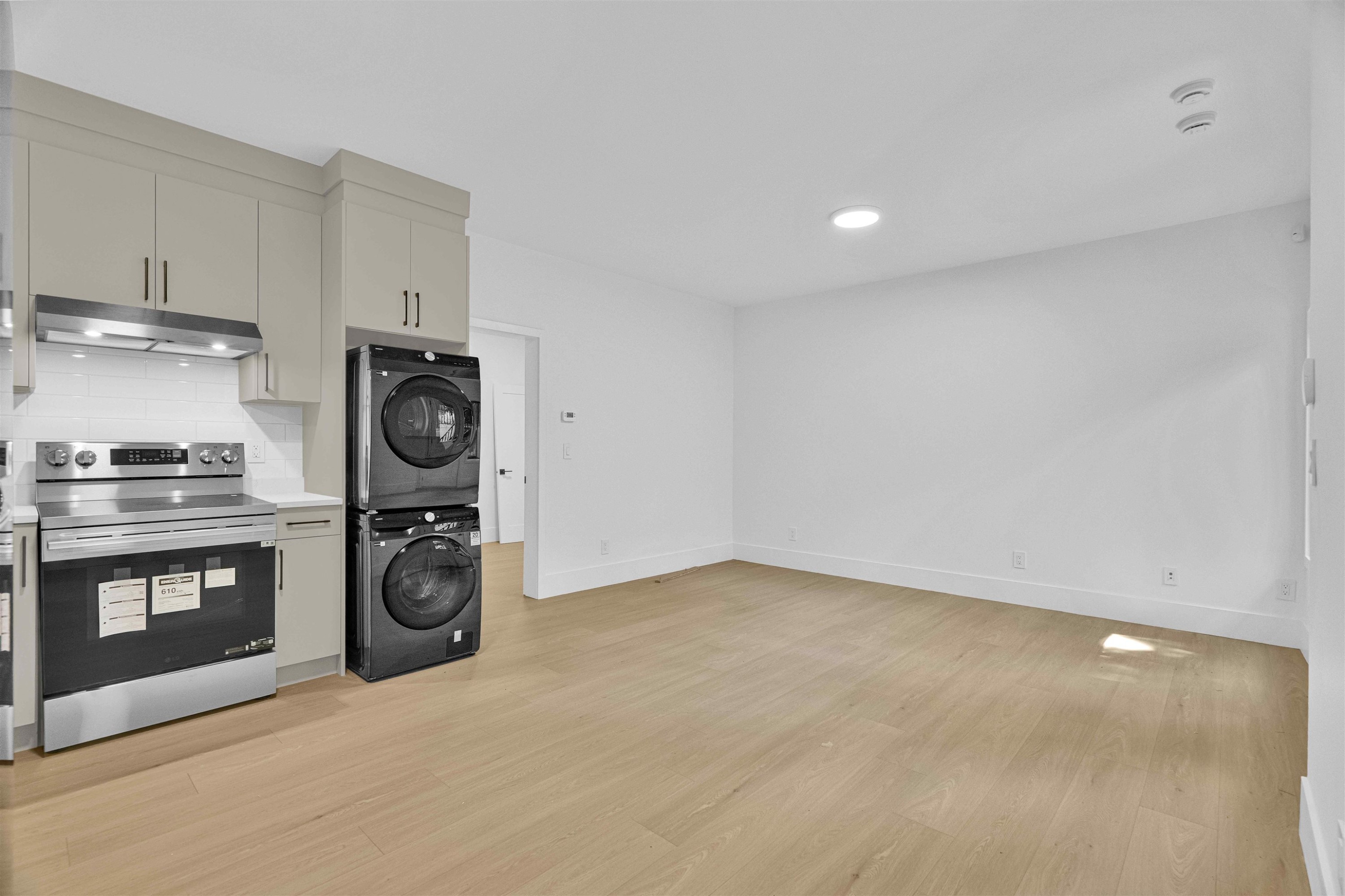 15636 23A Avenue, Surrey, BC - Indoor Photo Showing Other Room
