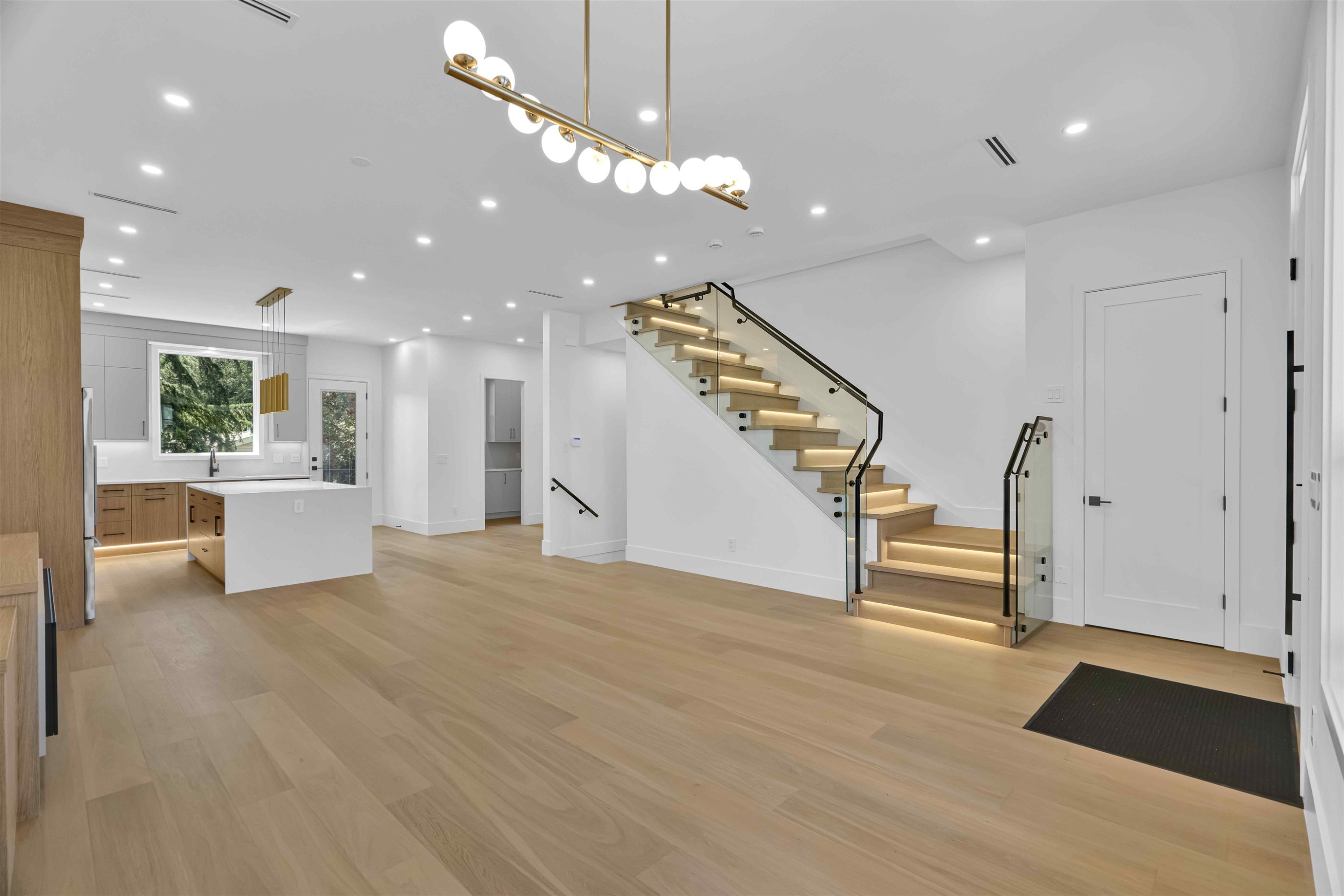 15636 23A Avenue, Surrey, BC - Indoor Photo Showing Other Room