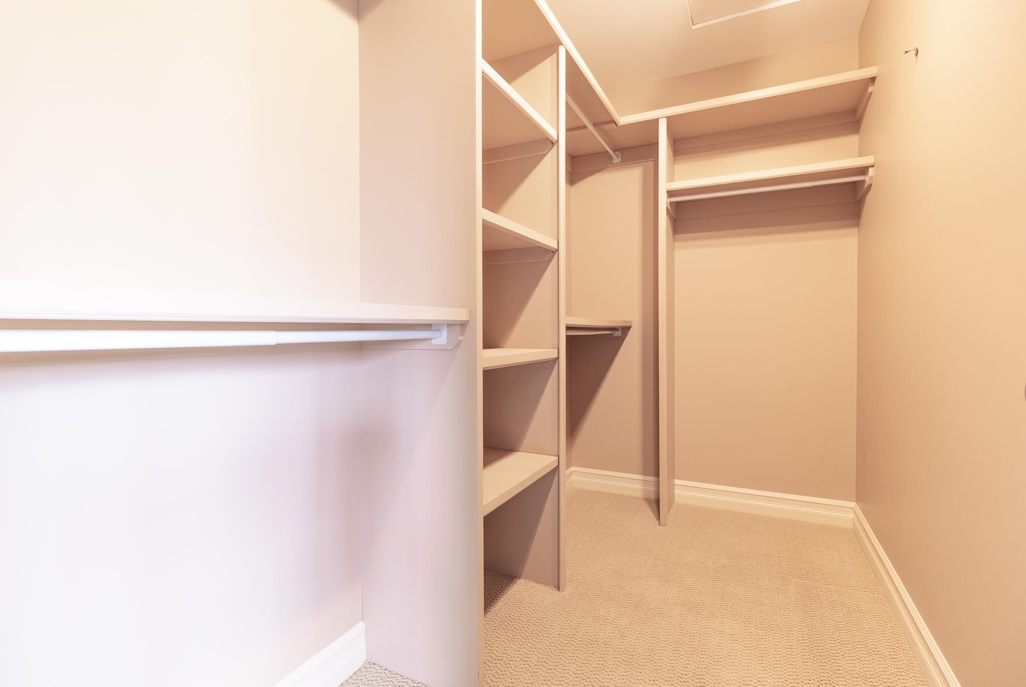 36456 Auguston Parkway E, Abbotsford, BC - Indoor With Storage