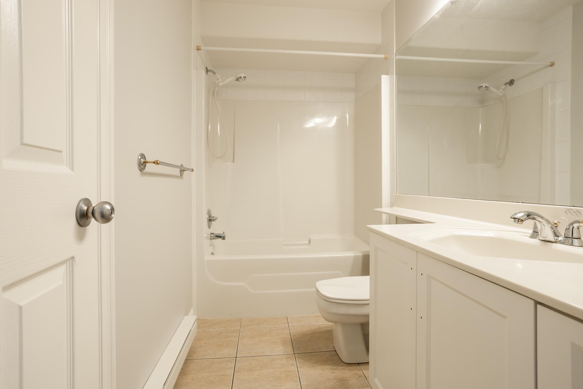 36456 Auguston Parkway E, Abbotsford, BC - Indoor Photo Showing Bathroom