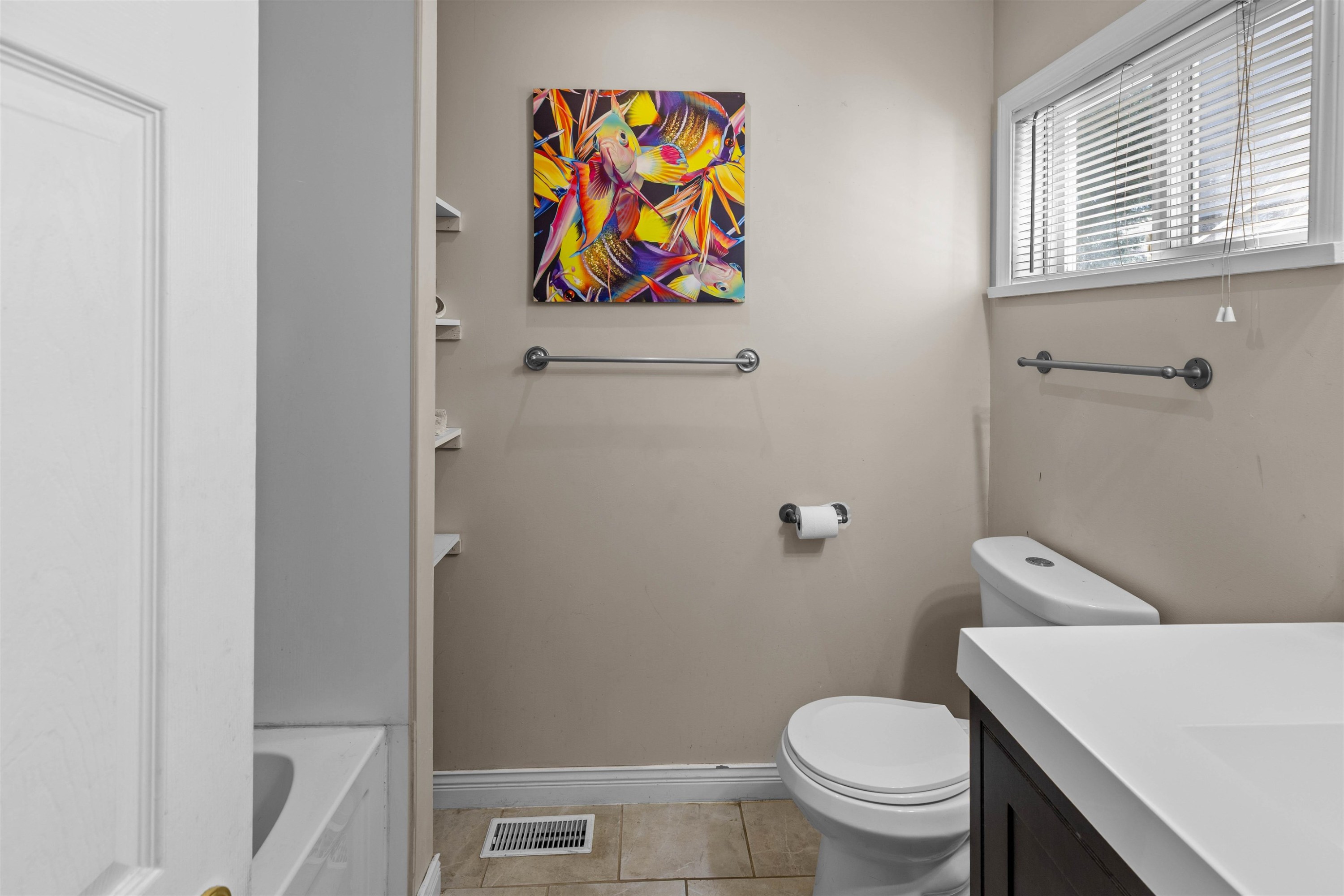 32622 Egglestone Avenue, Mission, BC - Indoor Photo Showing Bathroom