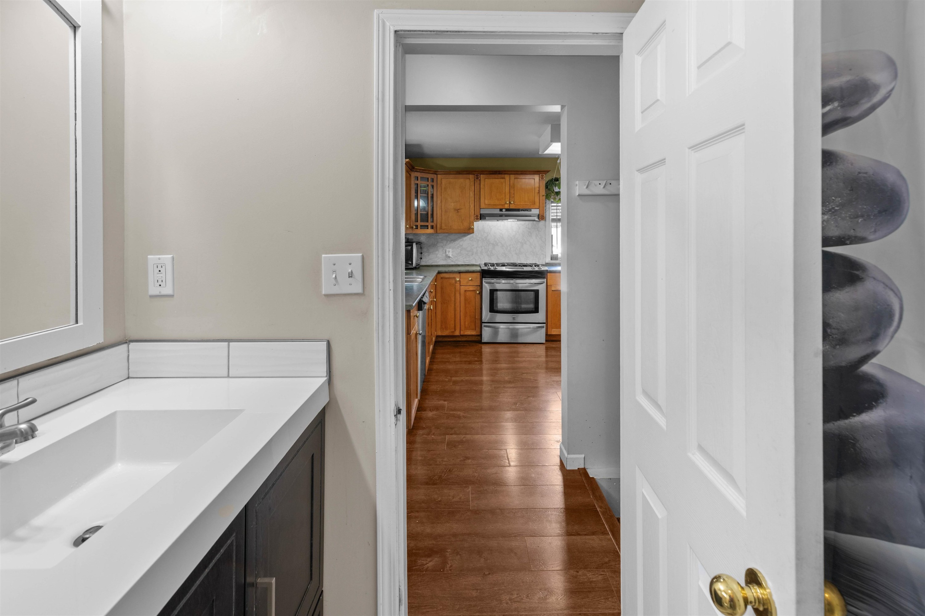 32622 Egglestone Avenue, Mission, BC - Indoor Photo Showing Bathroom