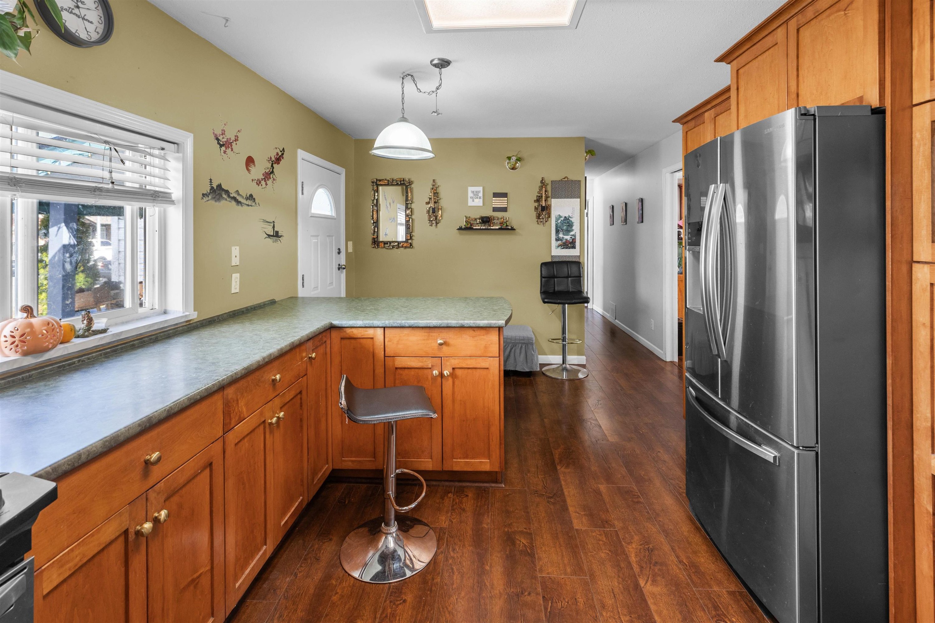 32622 Egglestone Avenue, Mission, BC - Indoor Photo Showing Kitchen